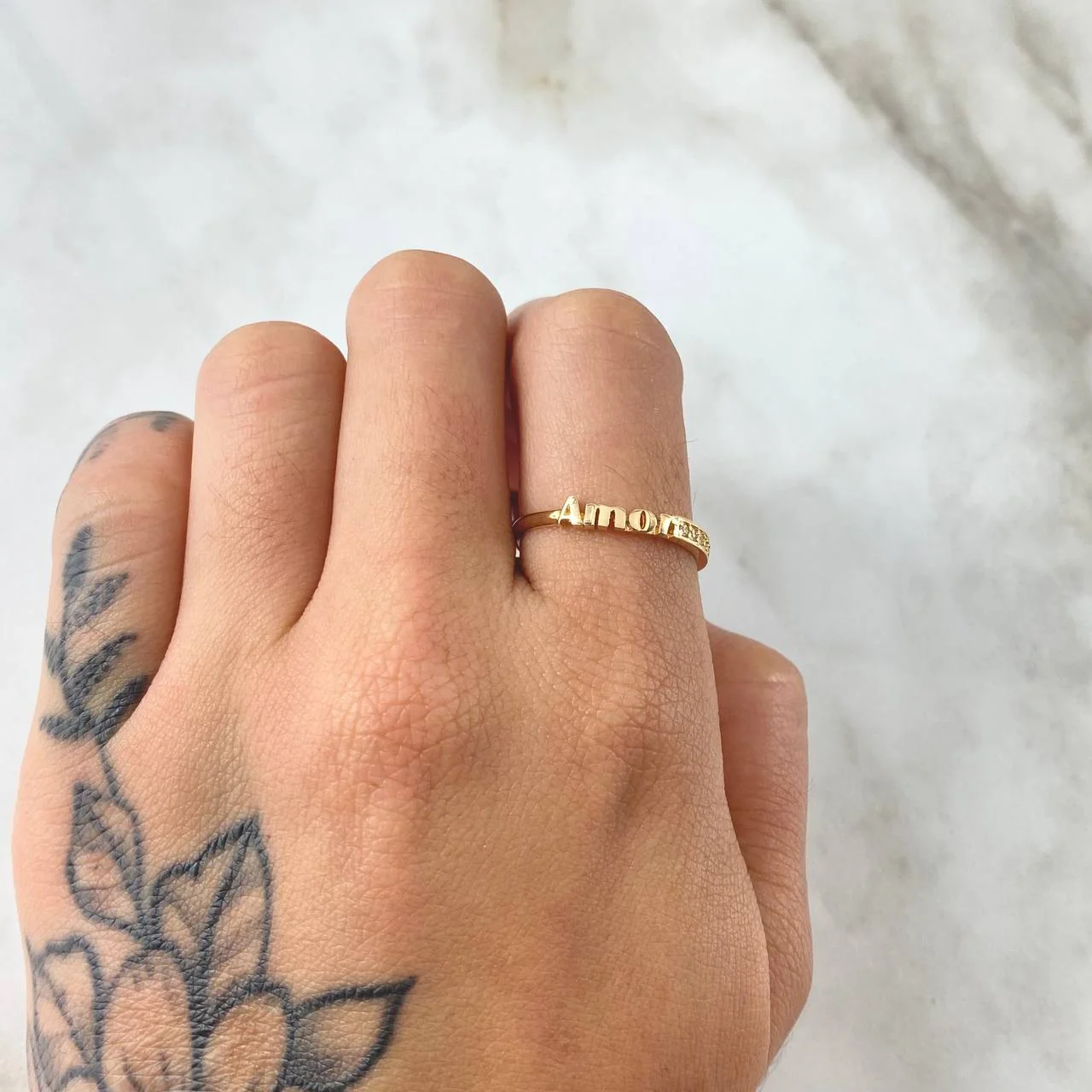 Anillo Amor 1.45 g / T7 1/2 Oro Amarillo 18K - Image 4