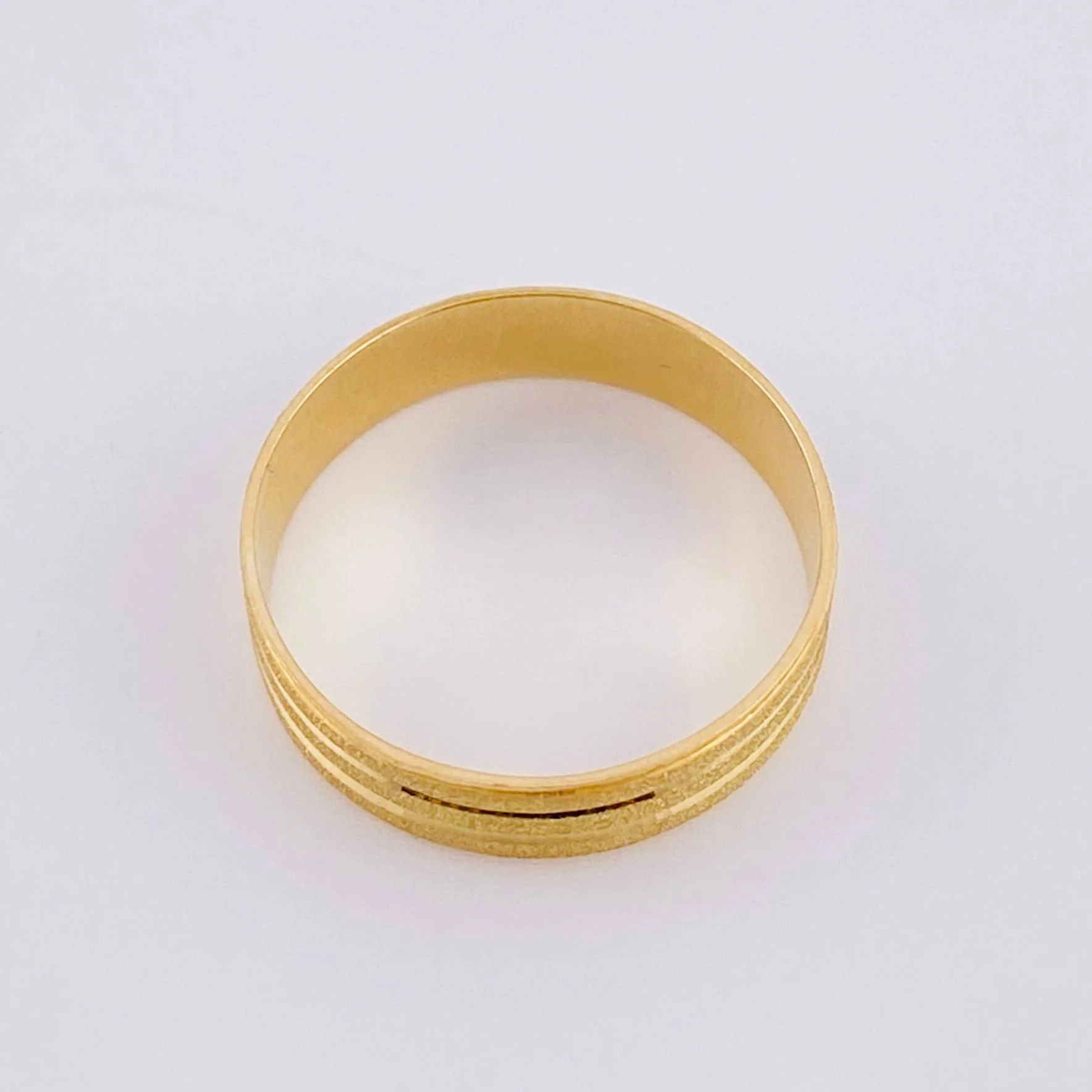 Anillo Argolla Triple linea 3.7g / T10 1/4 Oro Amarillo 18K - Image 3