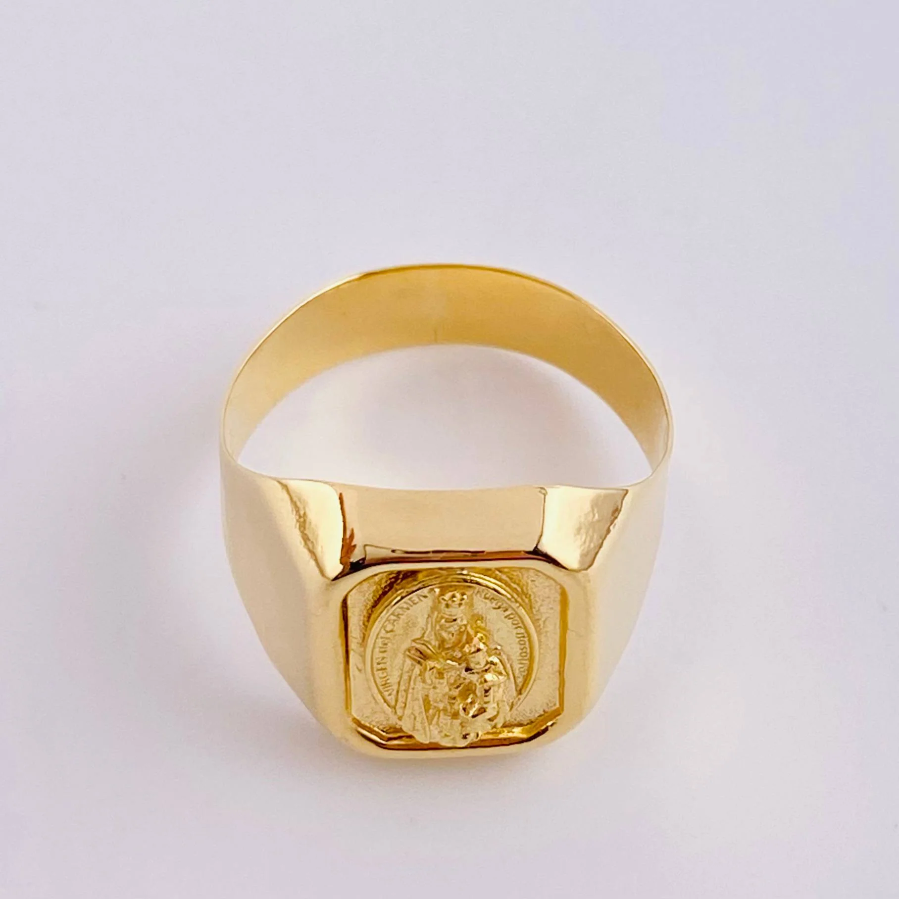 Anillo Bordeado Virgen del Carmen 3.85g / T9 1/4 Oro Amarillo 18K - Image 3