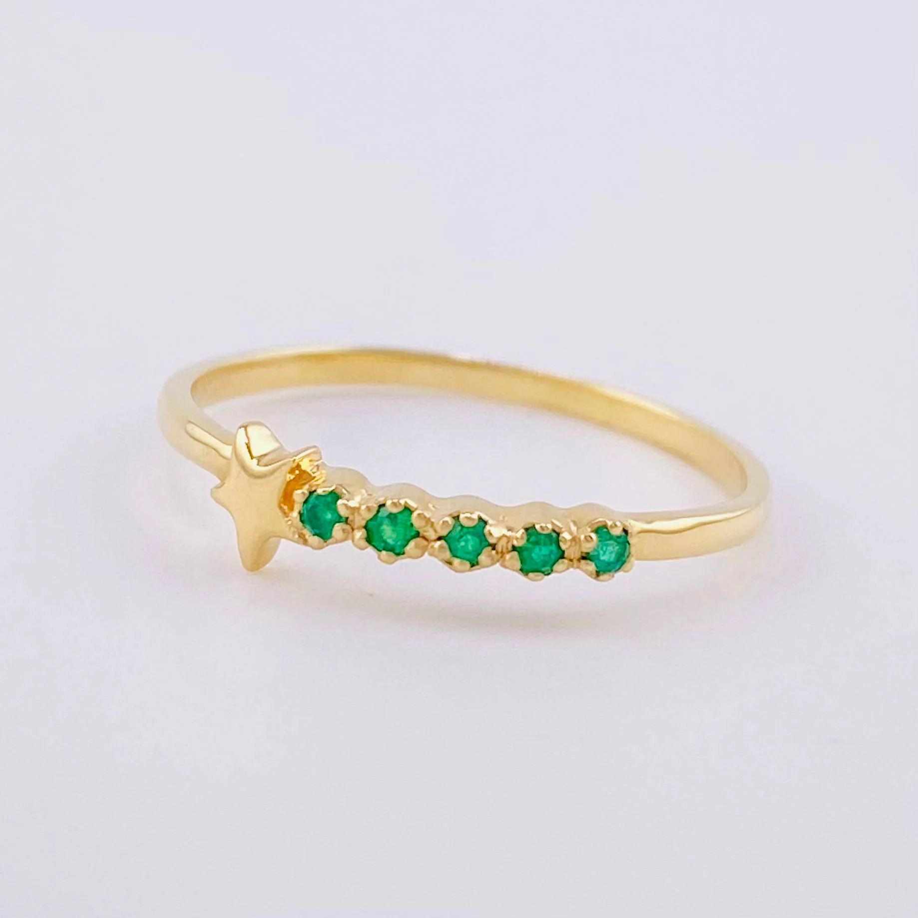 Anillo Carril Estrella Esmeraldas 5pts 1.15g / T6 Oro Amarillo 18K - Image 2