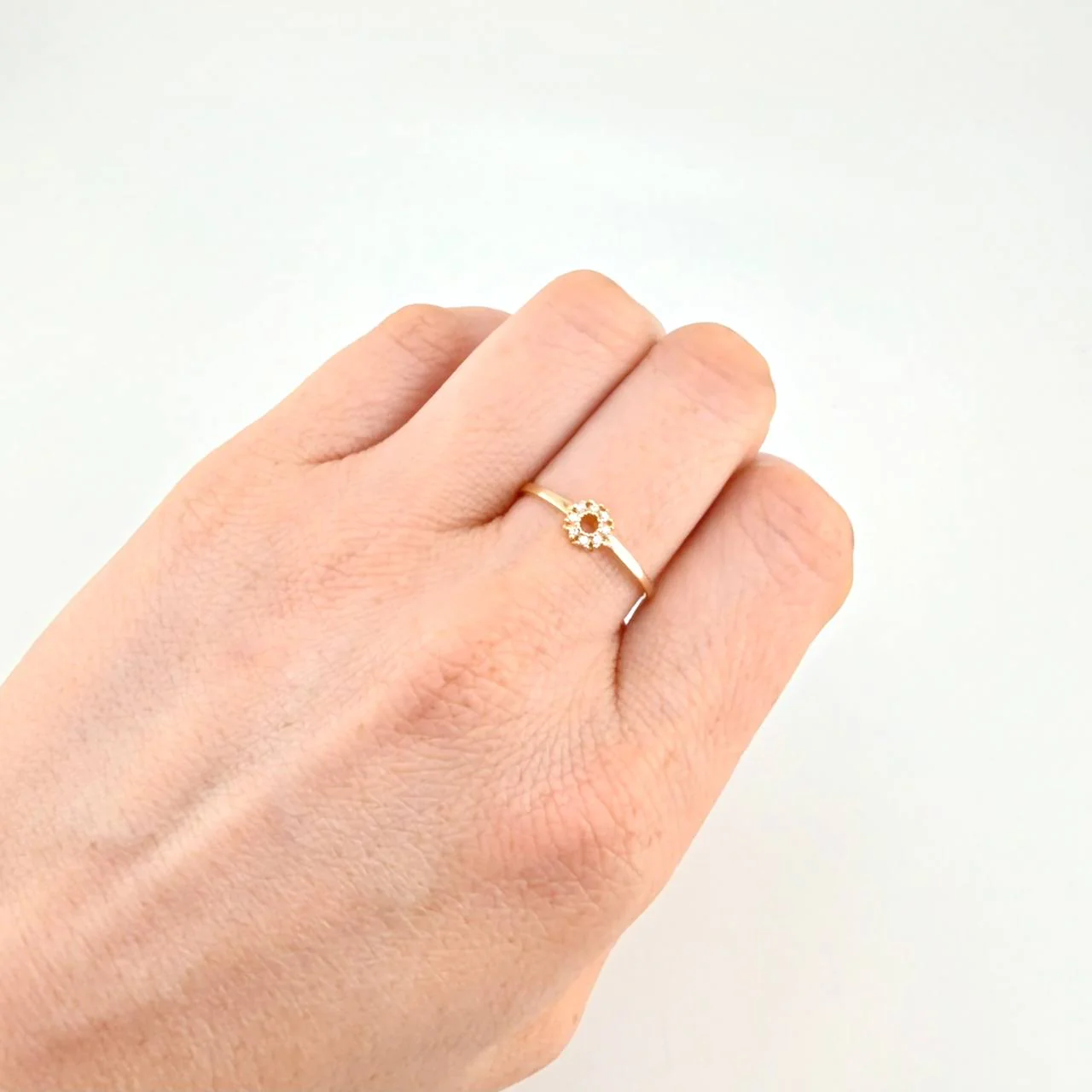 Anillo Circular 1.35 g / T7 1/2 Oro Amarillo 18K - Image 4