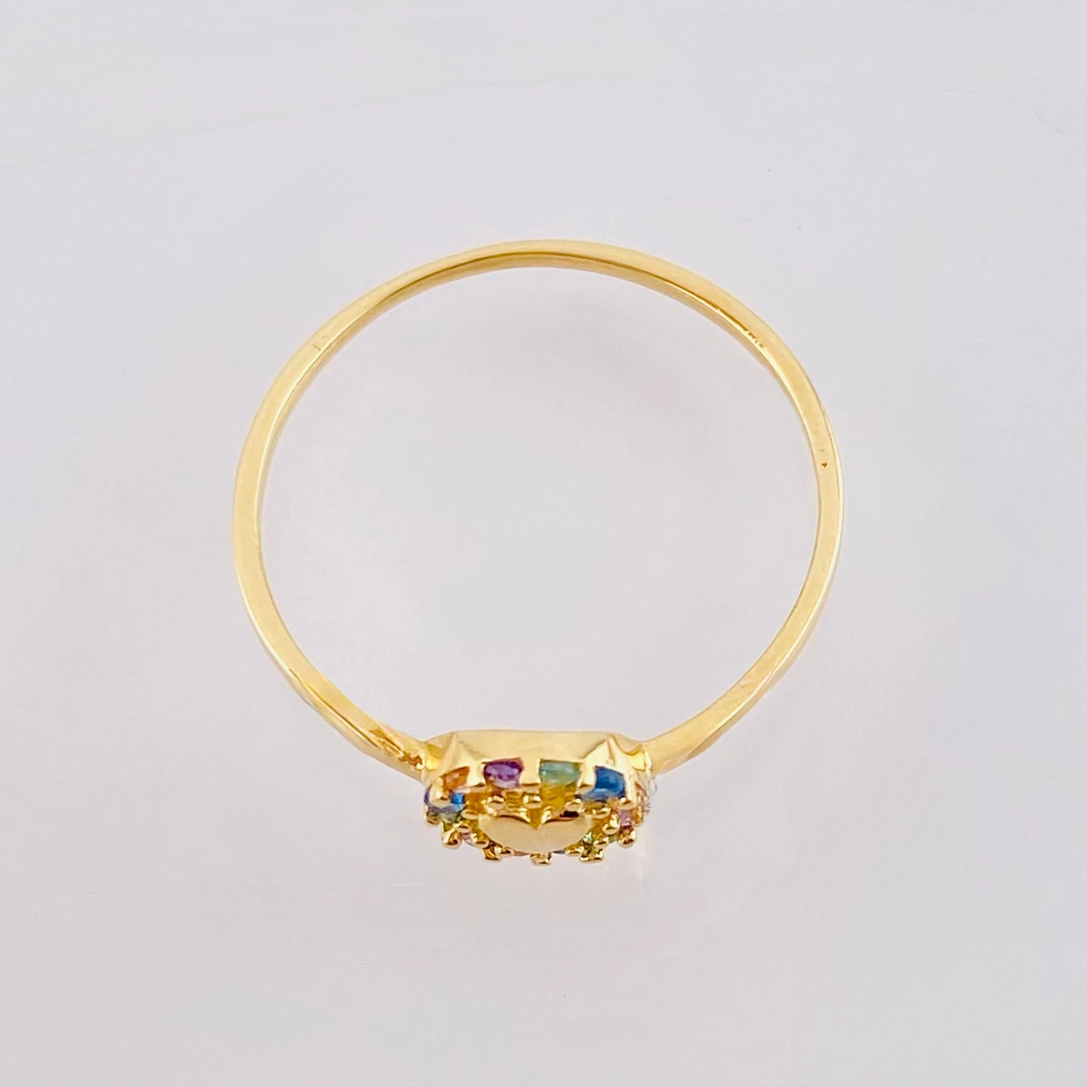 Anillo Circulo Corazón 0.95 g / T6 1/4 Oro Amarillo 18K - Image 3