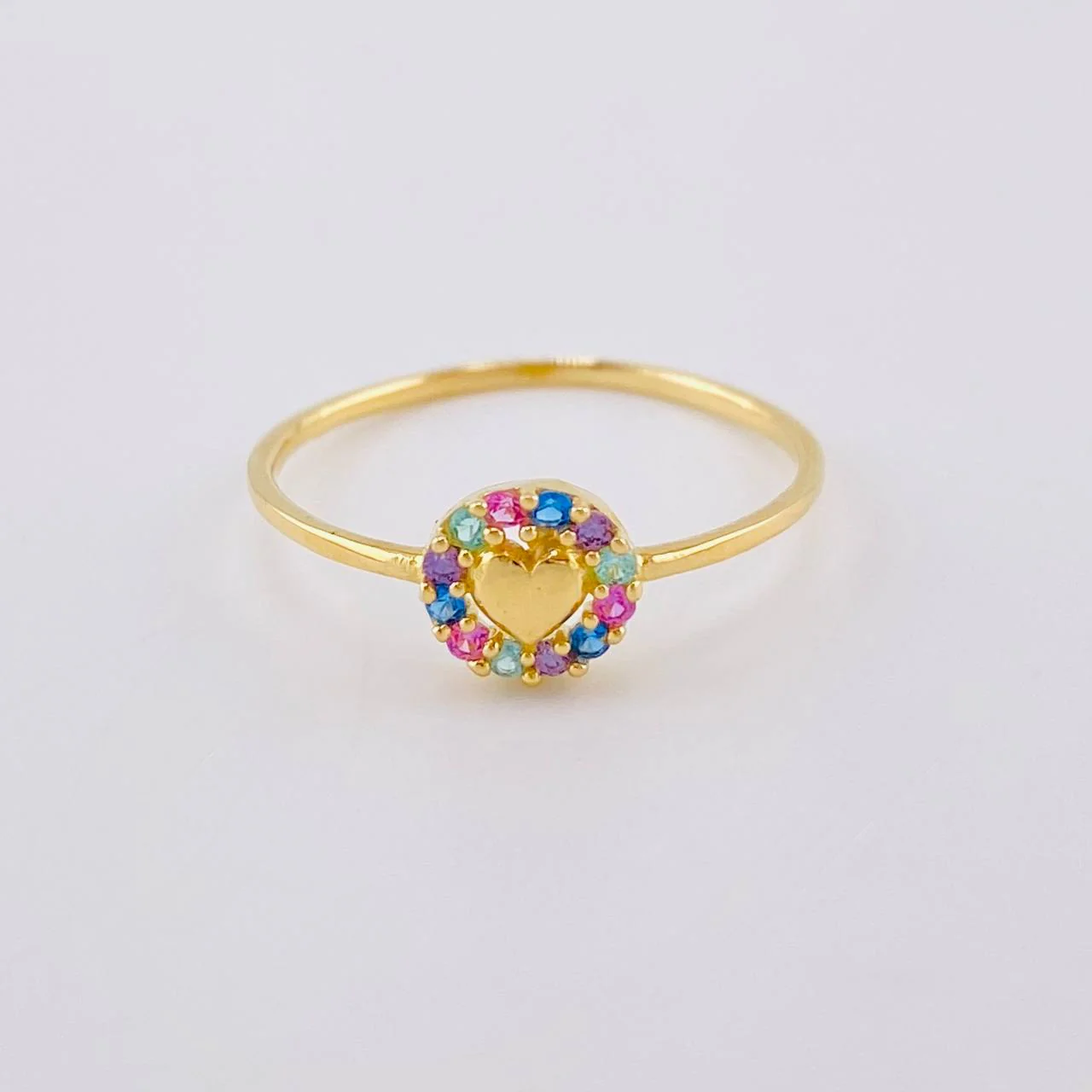 Anillo Circulo Corazon 1.05 g / T7 1/4 Oro Amarillo 18K