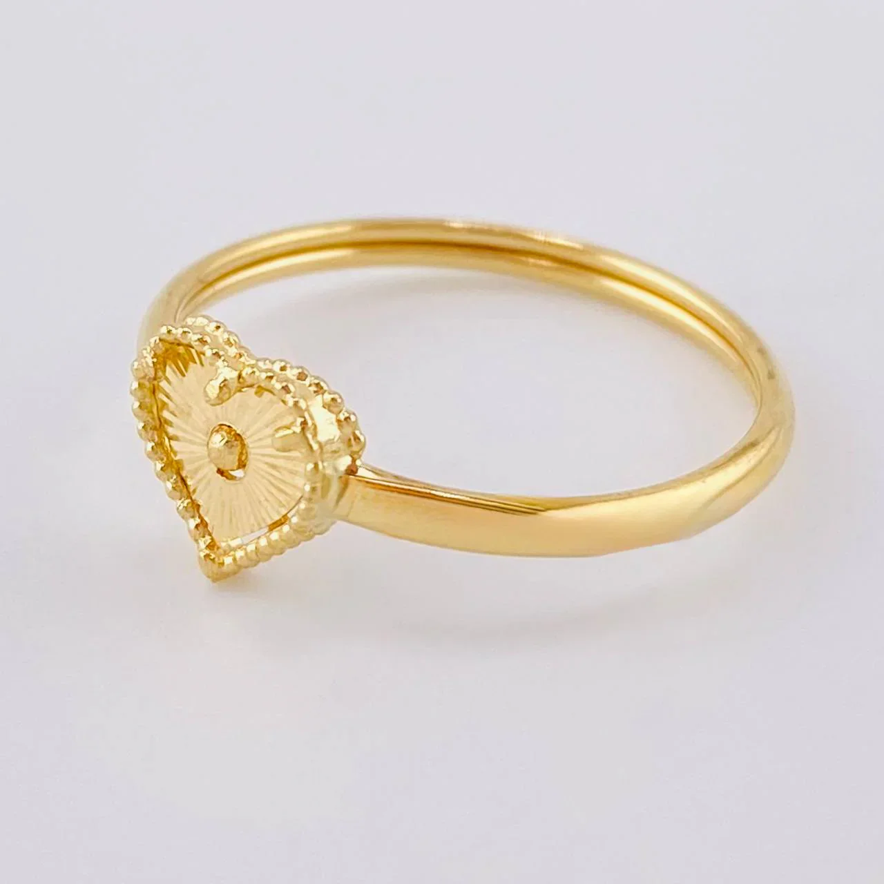 Anillo Corazón Diamantado 1.05 g / T7 1/2 Oro Amarillo 18K - Image 4