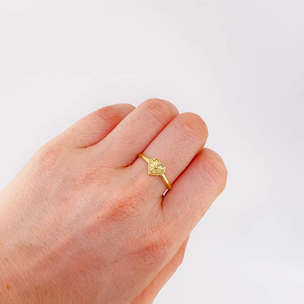 Anillo Corazón Diamantado 1.1 g / T7 1/4 Oro Amarillo 18K - Image 4