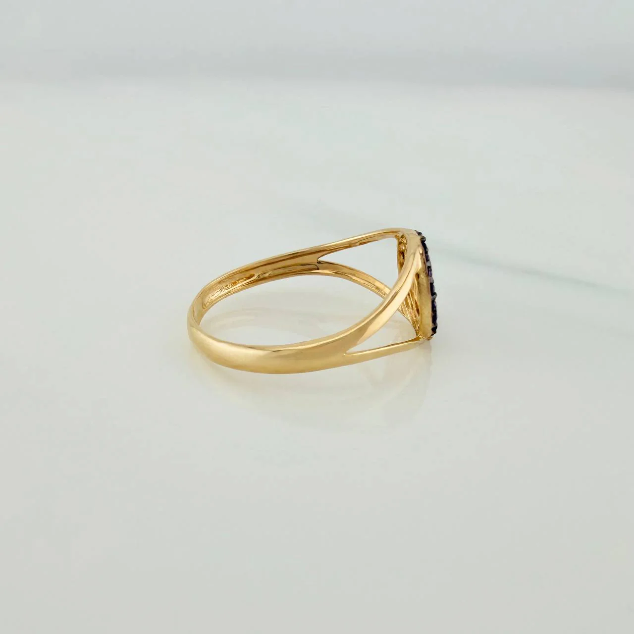 Anillo Corona 1.7gr / T7 1/2 / Dos Oros Negro Amarillo 18K $ - Image 4