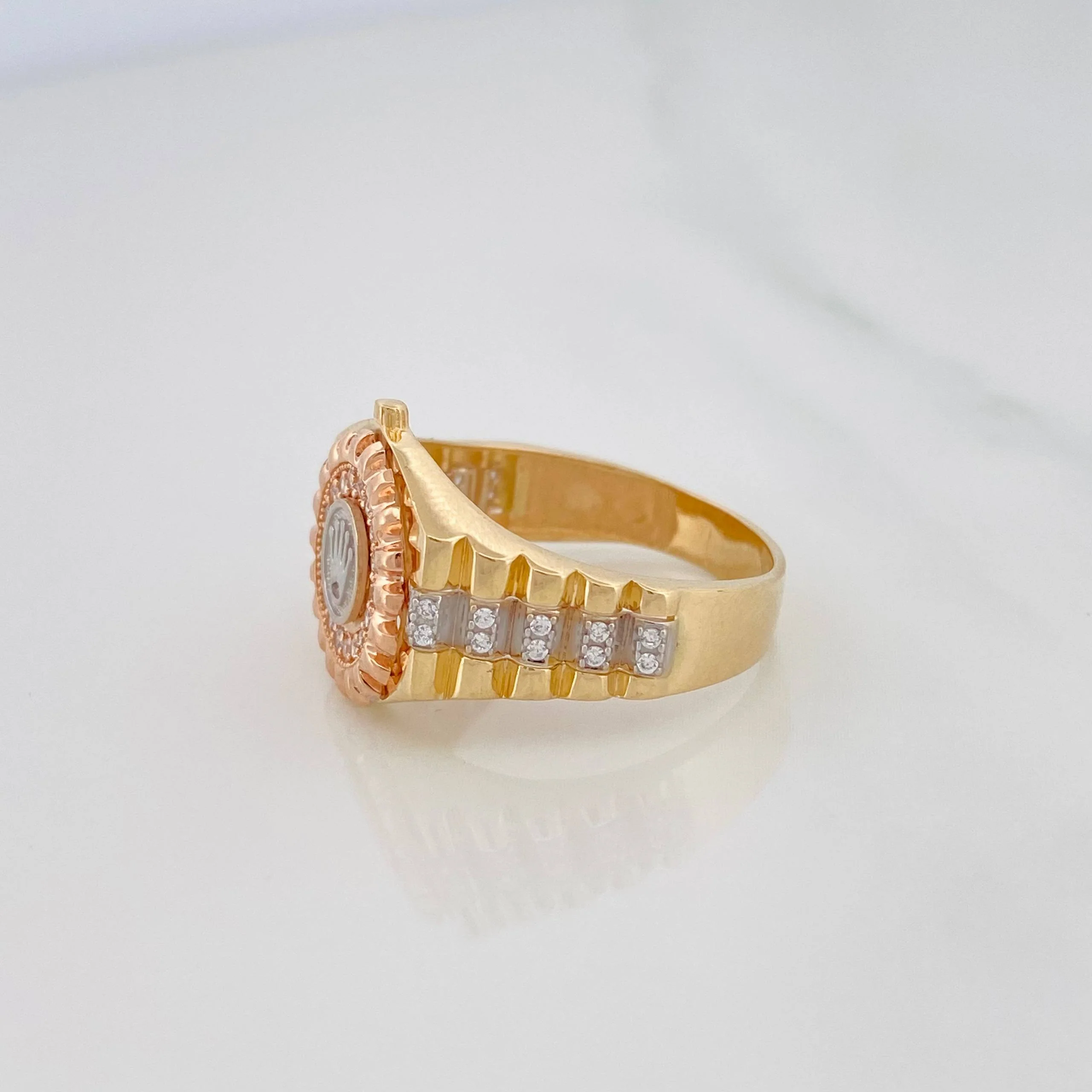 Anillo Corona 5.75g / T10 Tres Oros 18K - Image 2