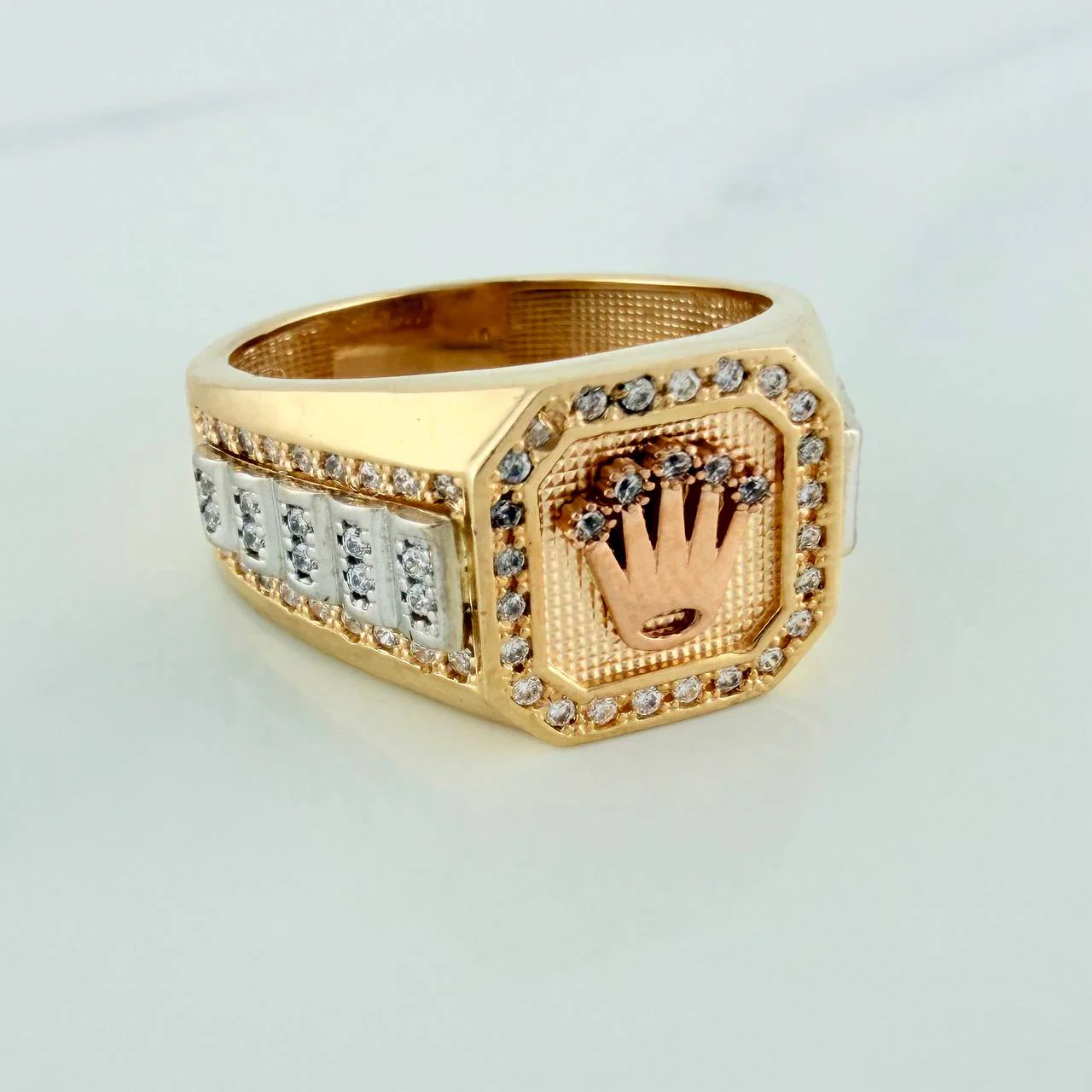 Anillo Corona 7.55gr / T9 1/4 / Tres Oros 18K $ - Image 4