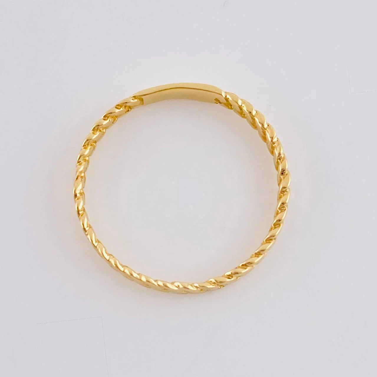 Anillo Cubano 1.4g / T6 3/4 Oro Amarillo 18K - Image 3