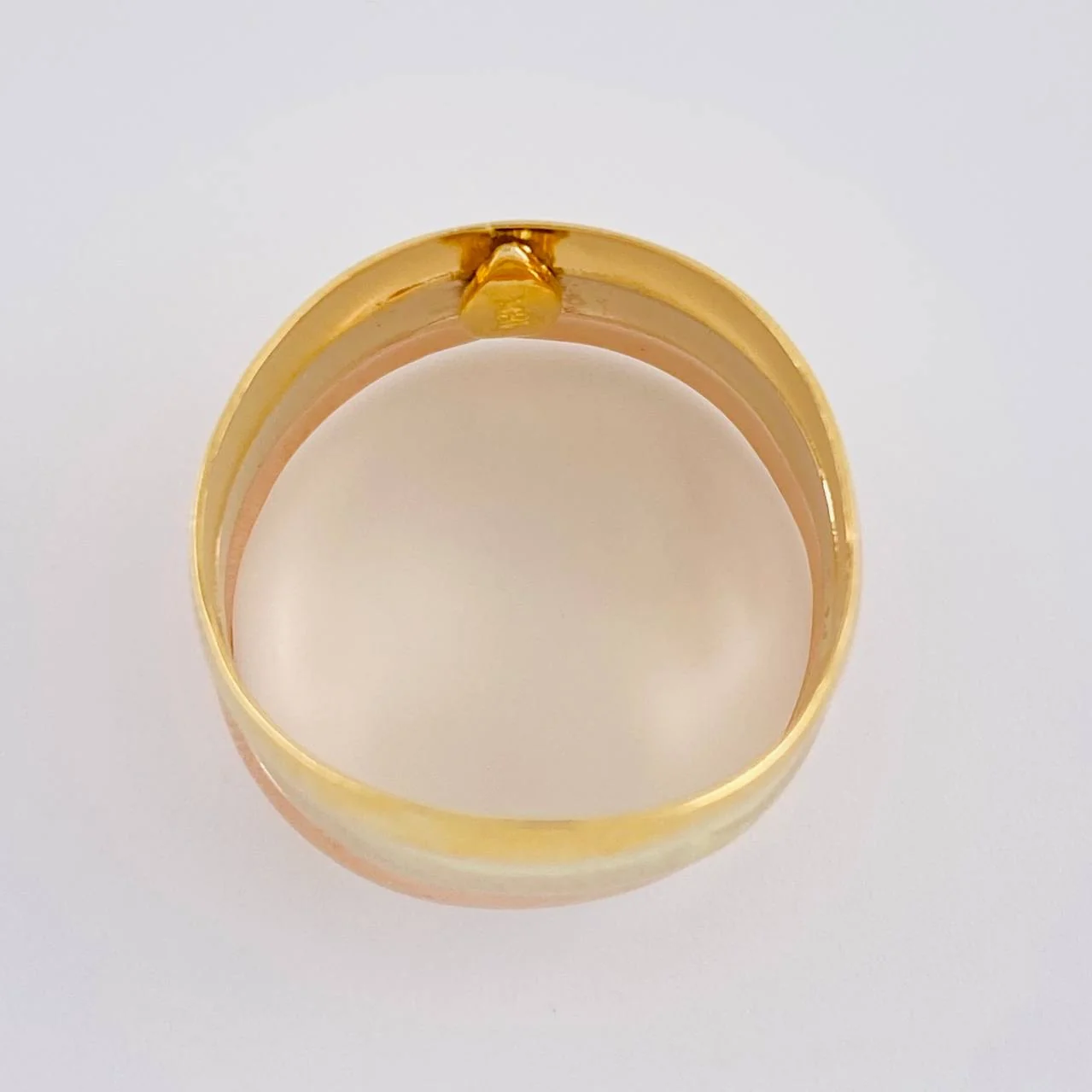 Anillo Curvo Tres Lineas 3 g / T6 Tres Oros 18K - Image 3