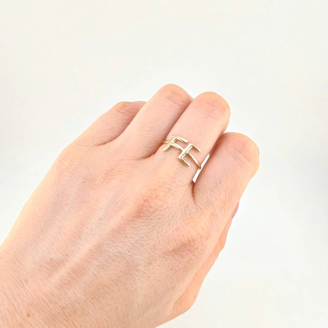 Anillo Fé 1.7 g / T5 Oro Amarillo 18K - Image 4