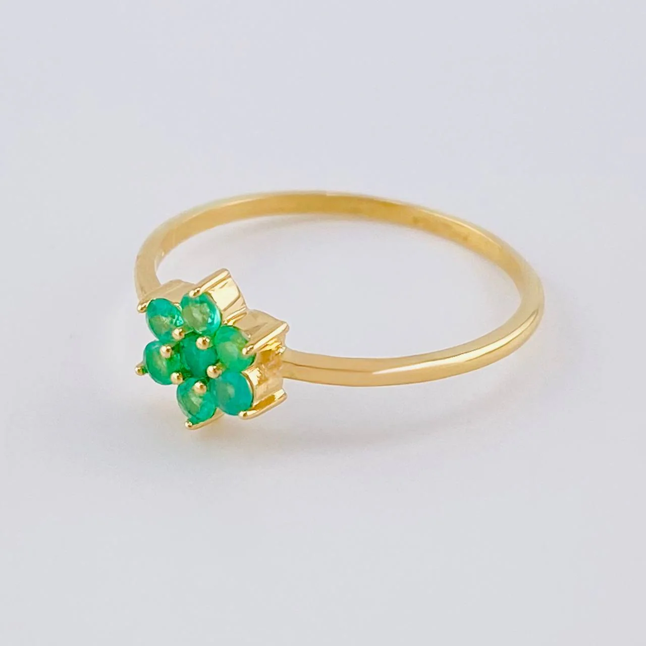 Anillo Flor Driada Esmeraldas 14Pts 1.35 g / T6 1/4 Oro Amarillo 18K - Image 2