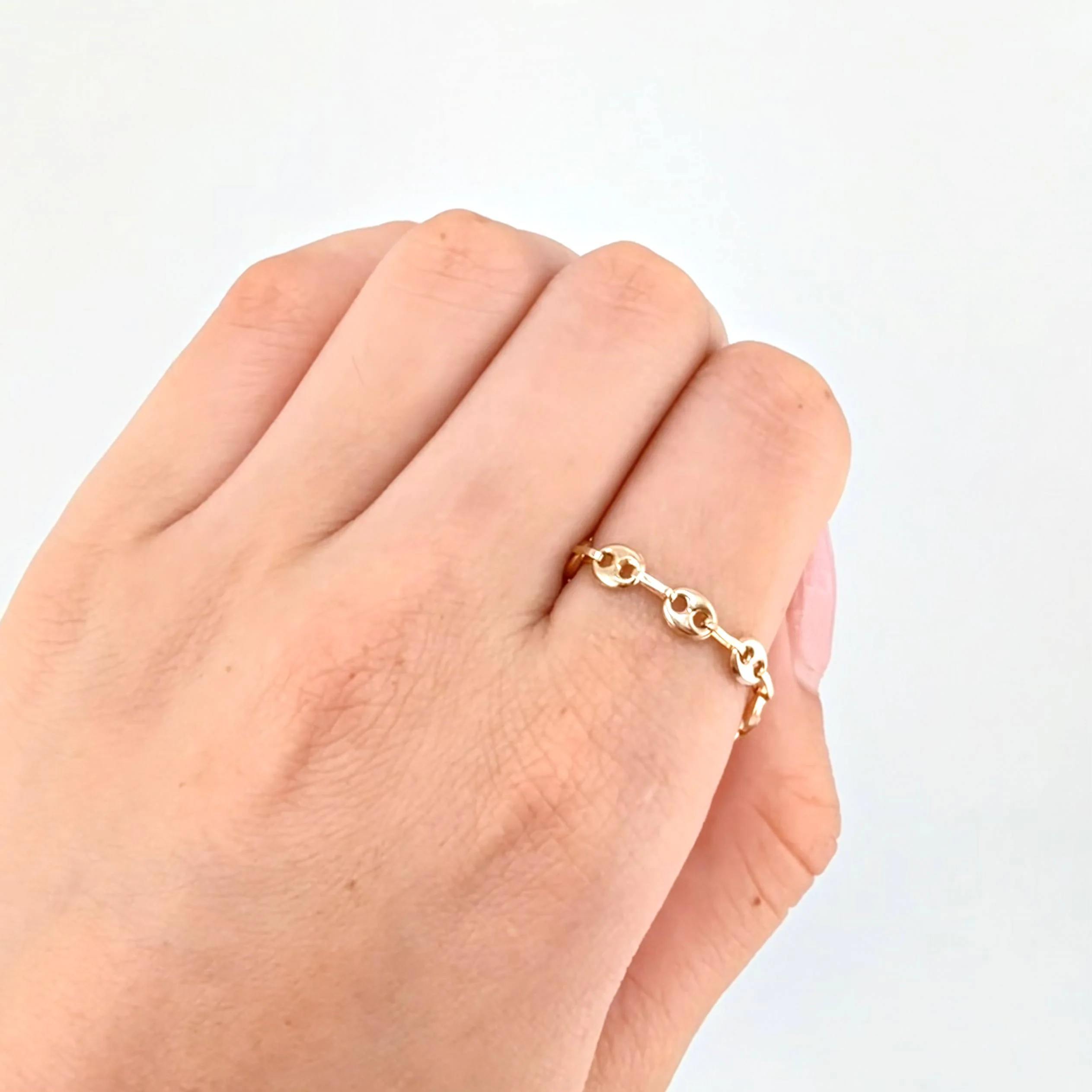 Anillo Gc 0.55 g / T8 3/4- 8 1/2 Oro Amarillo 18K - Image 3