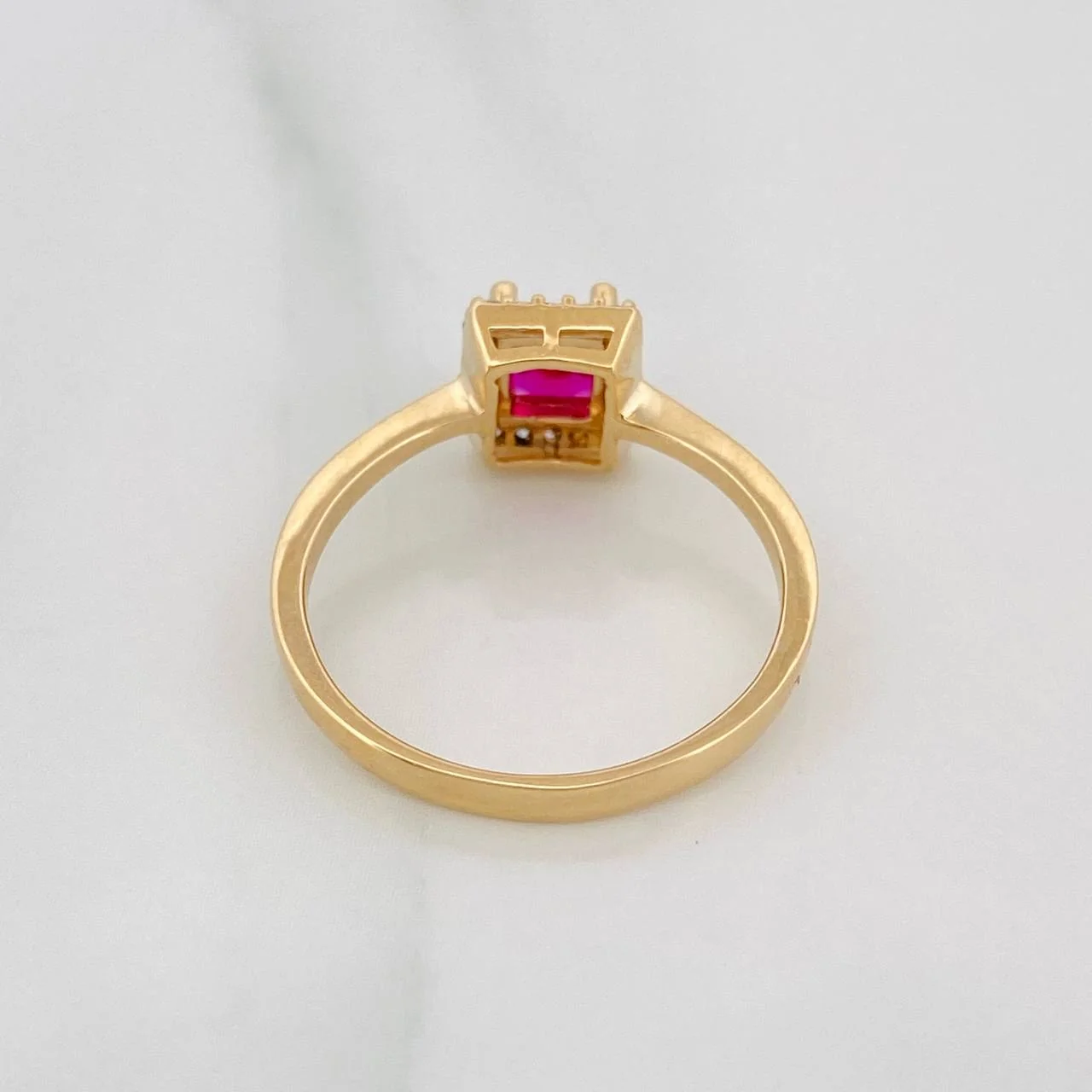 Anillo Halo Cuadrado 2.8g / T7 1/2 Oro Amarillo 18K - Image 4