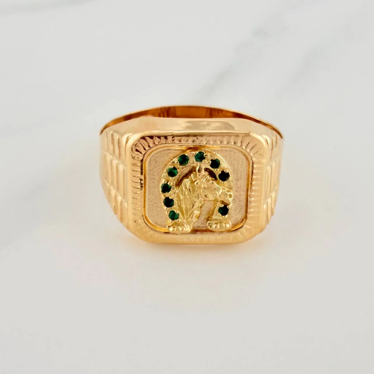 Anillo Herradura 4.05gr / T11 1/4 / Oro Amarillo 18K $