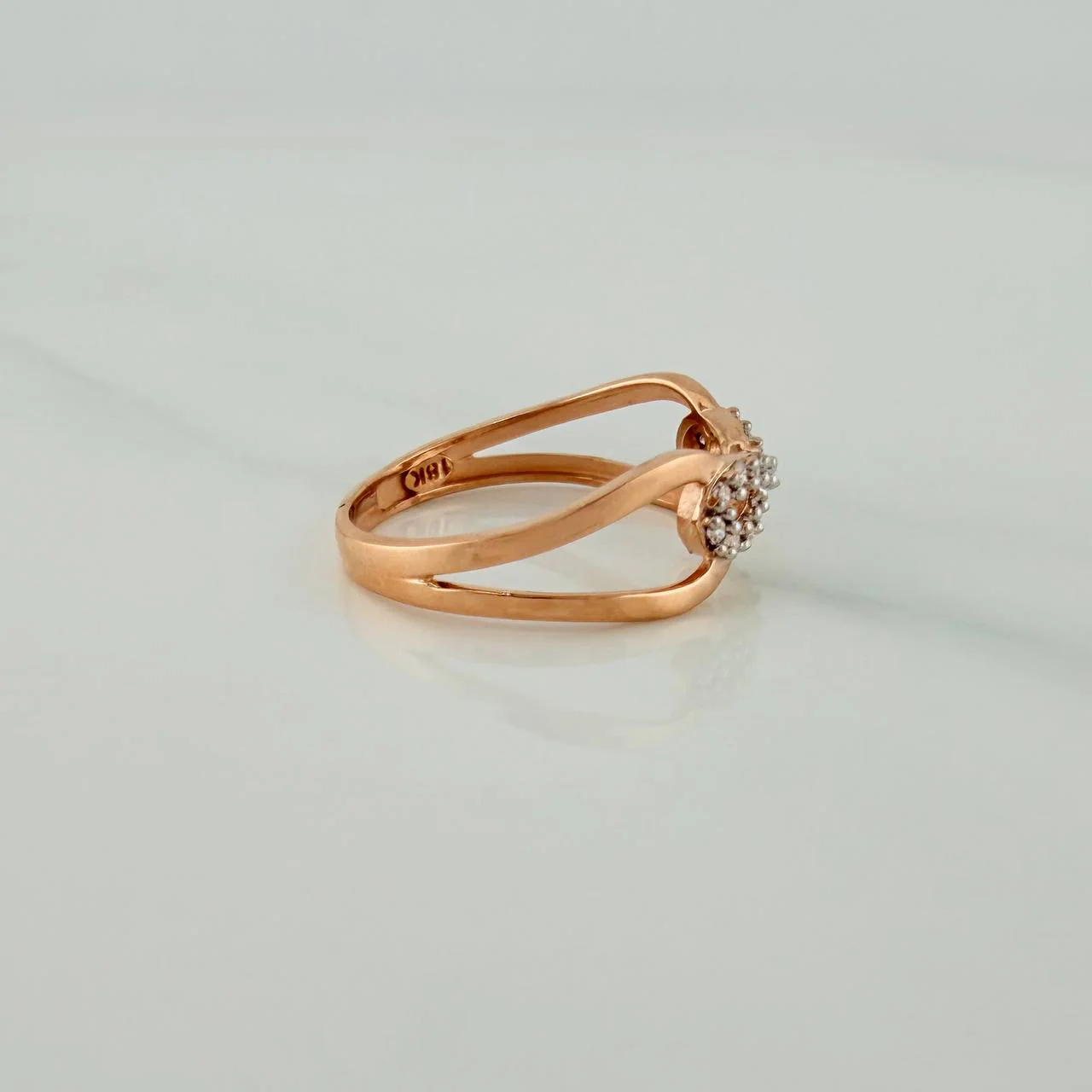 Anillo Infinito 1.8gr / T5 1/4 / Dos Oros Blanco Rosa 18K $ - Image 4