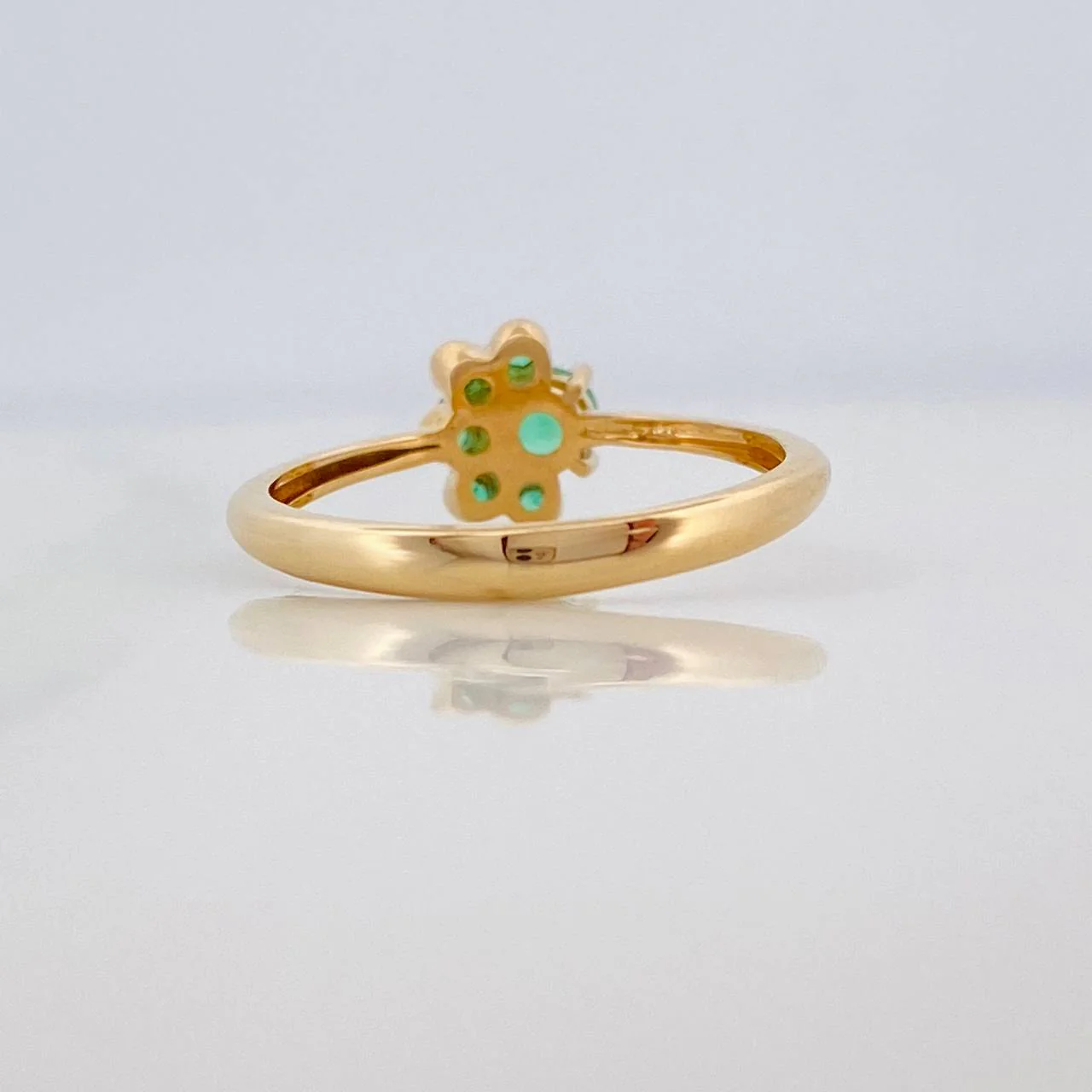 Anillo Lia Esmeraldas 27 pts 2gr / T5 3/4 / Oro Amarillo 18K % - Image 4