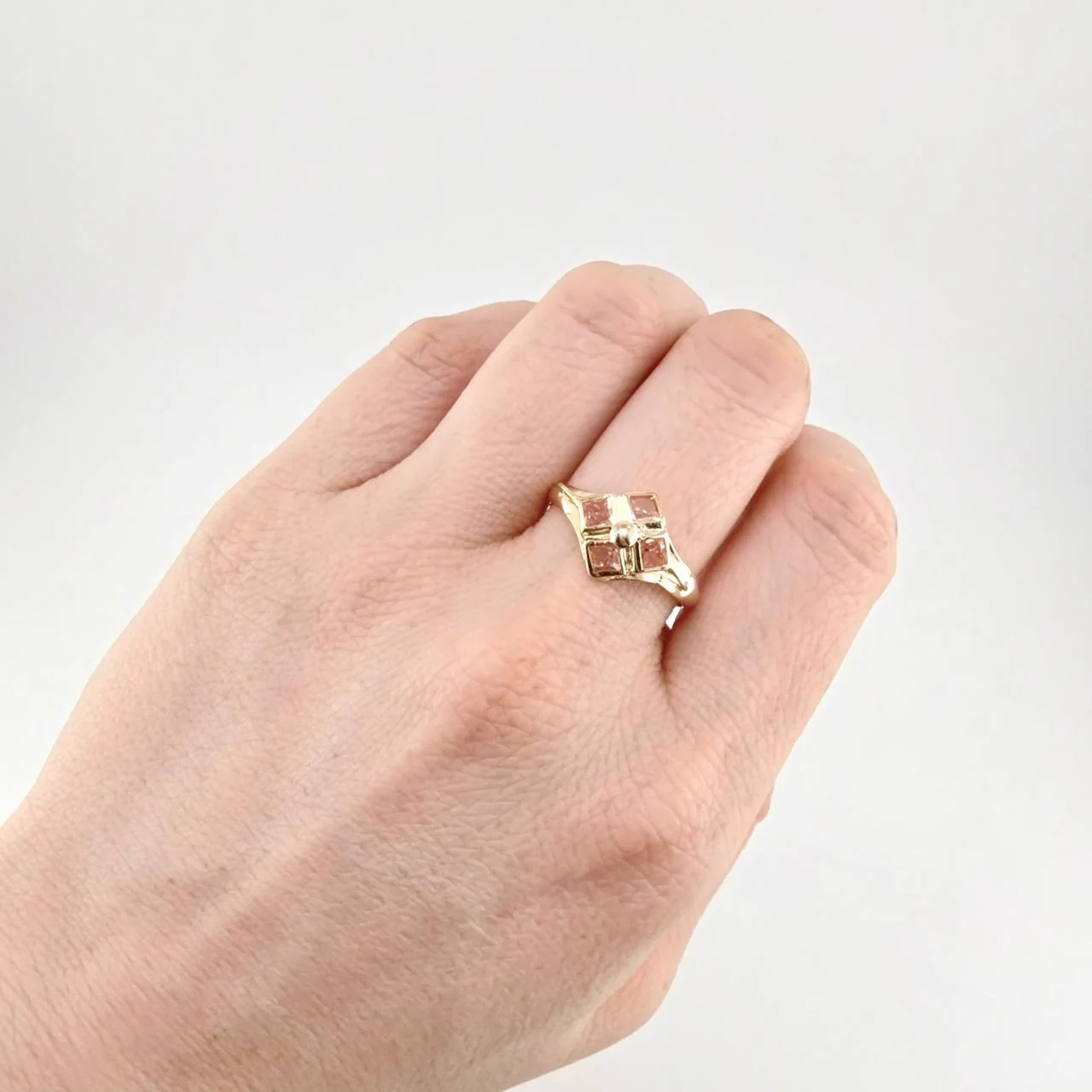Anillo Rombo Imperial 1.8 g / T8 1/2 Oro Amarillo 18K - Image 4