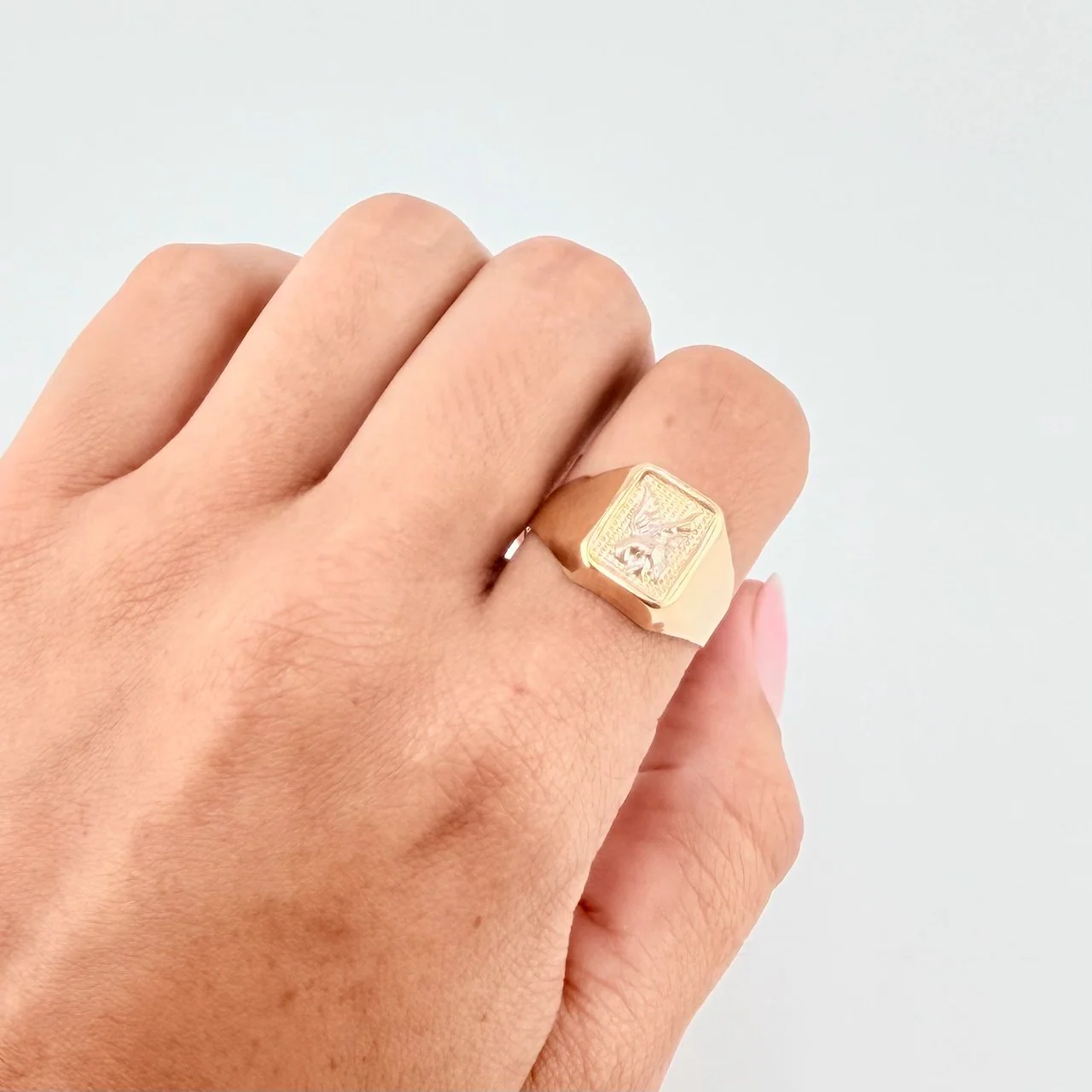 Anillo Sello Águila Cuadrado 3.2 g / T9 1/4 Dos Oros Amarillo Blanco 18K - Image 4