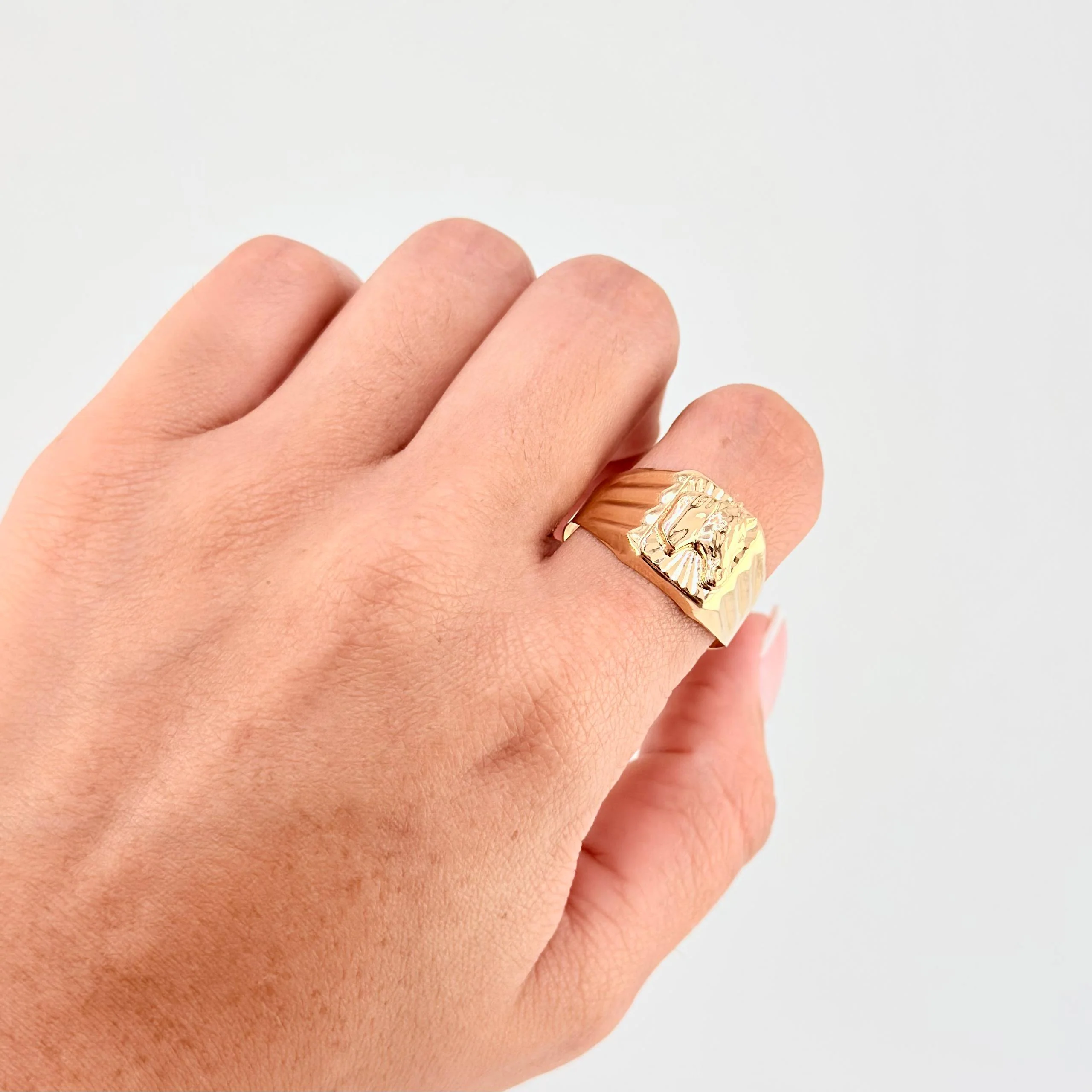 Anillo Sello Caballo Radiante 3.45 g / T11 3/4 Oro Amarillo 18K - Image 4