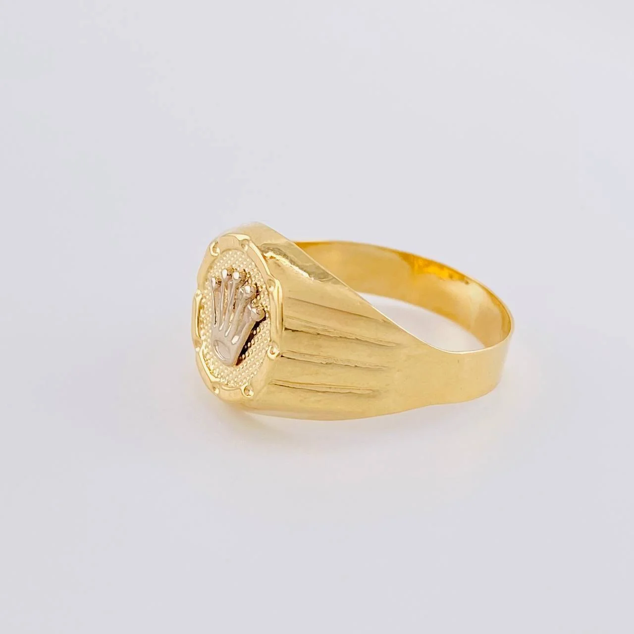 Anillo Sello Corona Redondo 2.7 g / T9 1/2 Dos Oros Amarillo Blanco 18K - Image 2