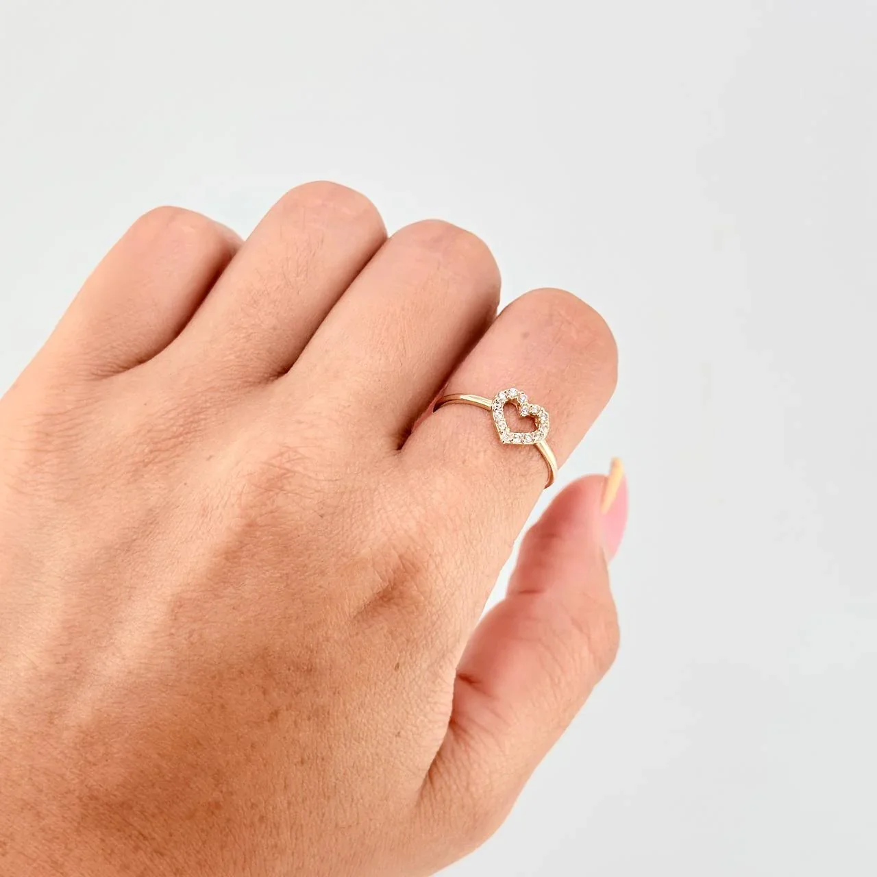 Anillo Silueta Corazón 1.3 g / T5 1/2 Oro Amarillo 18K - Image 4