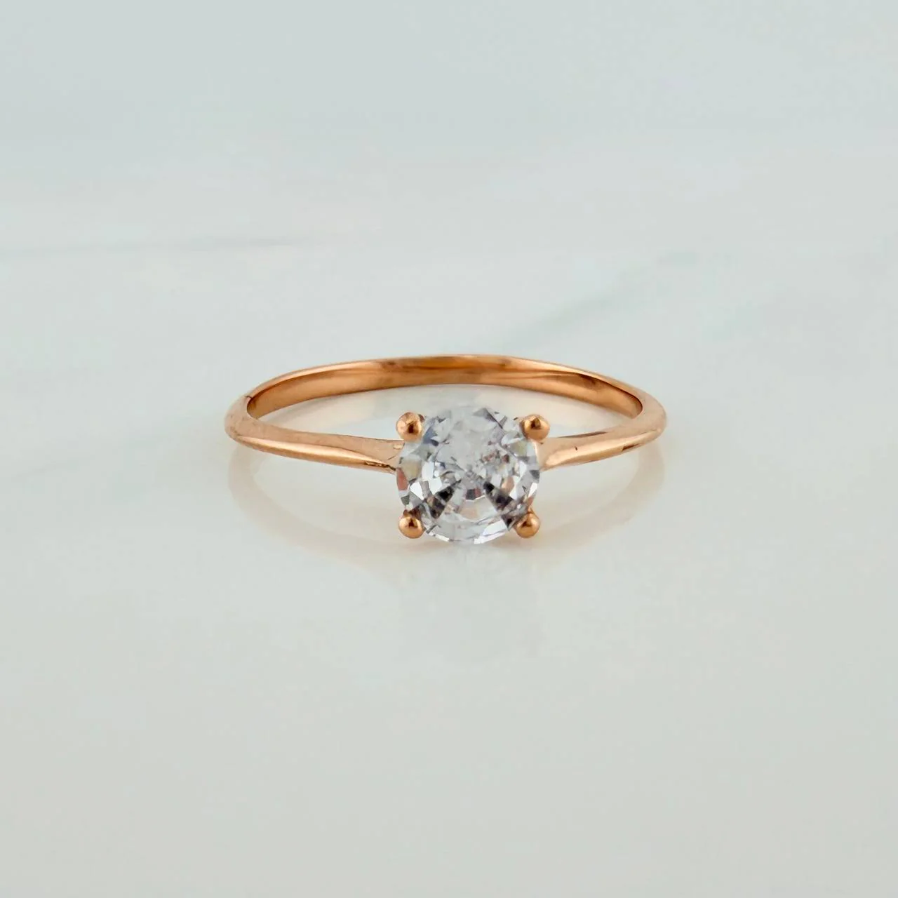 Anillo Solitario 1.3gr / T6 / Oro Rosa 18K %