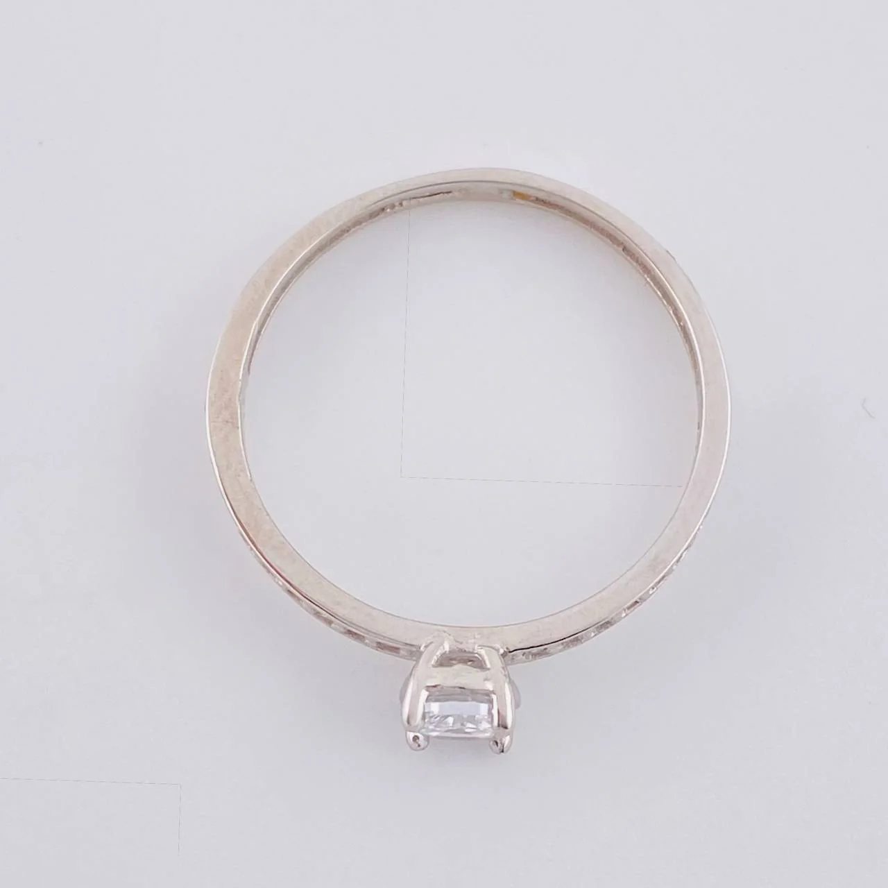 Anillo Solitario 1.55 g / T6 3/4 Oro Blanco 18K - Image 3