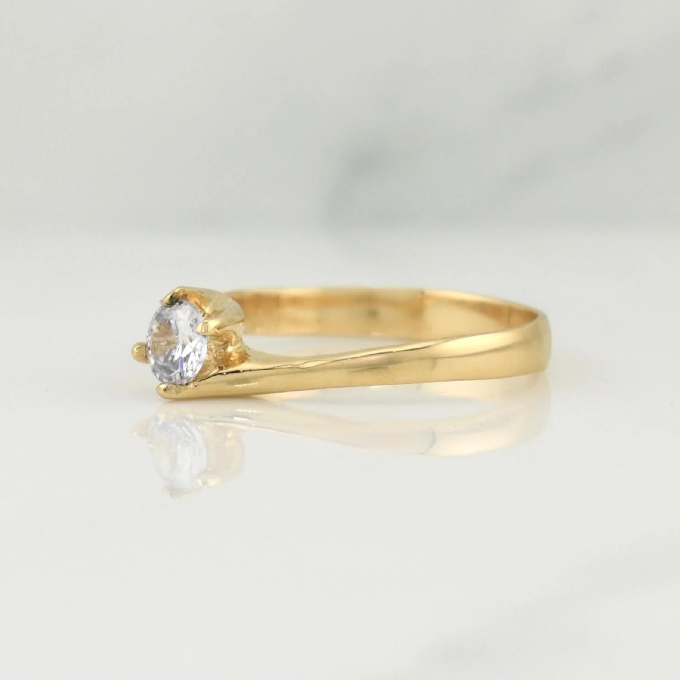 Anillo Solitario 2.25 g / T6,75 Oro Amarillo 18K - Image 2