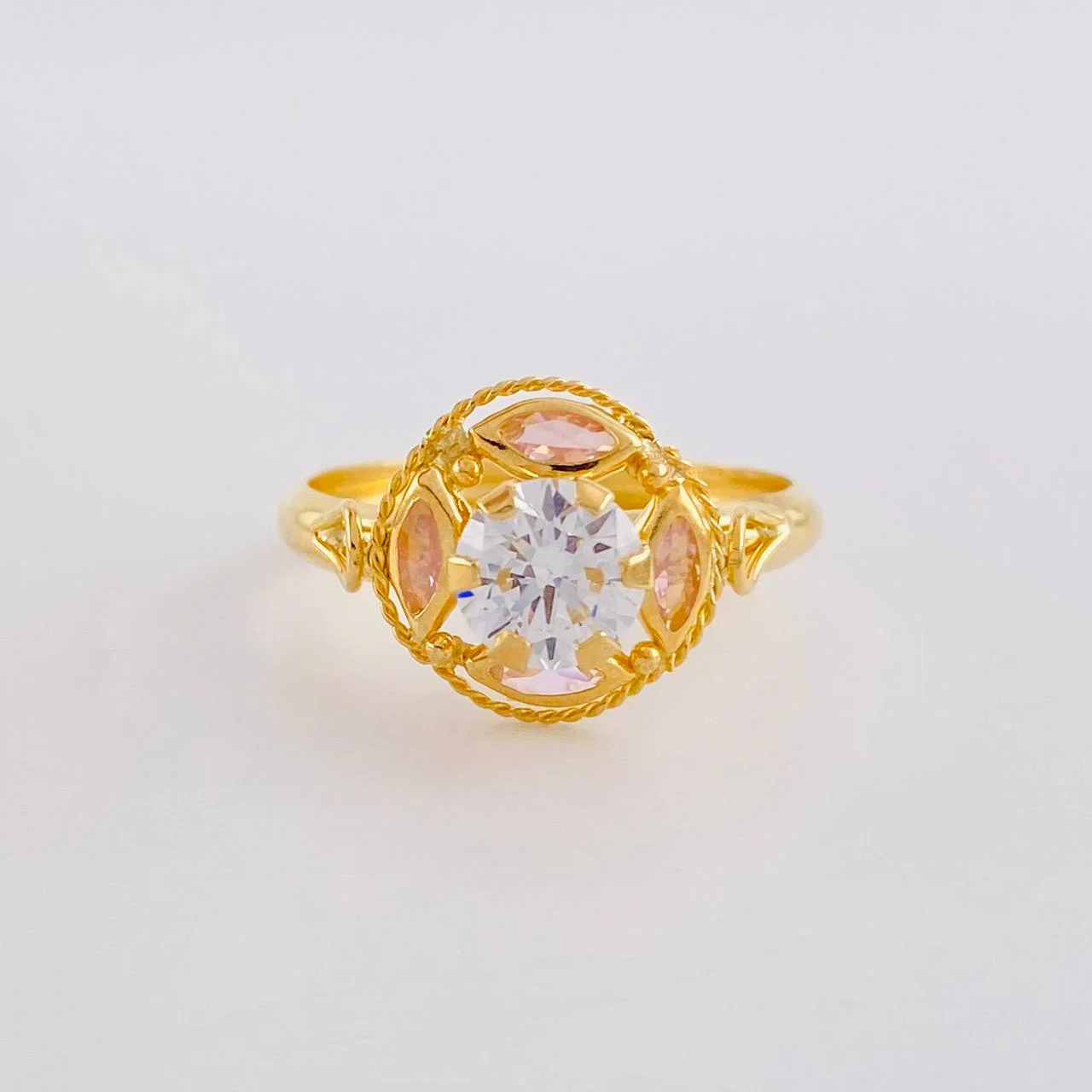 Anillo Solitario Aura Vintage 1.9 g / T6 3/4 Oro Amarillo 18K