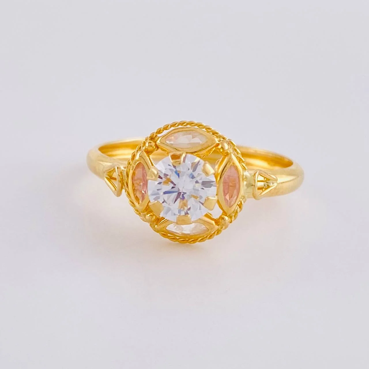 Anillo Solitario Aura Vintage 2 g / T9 Oro Amarillo 18K