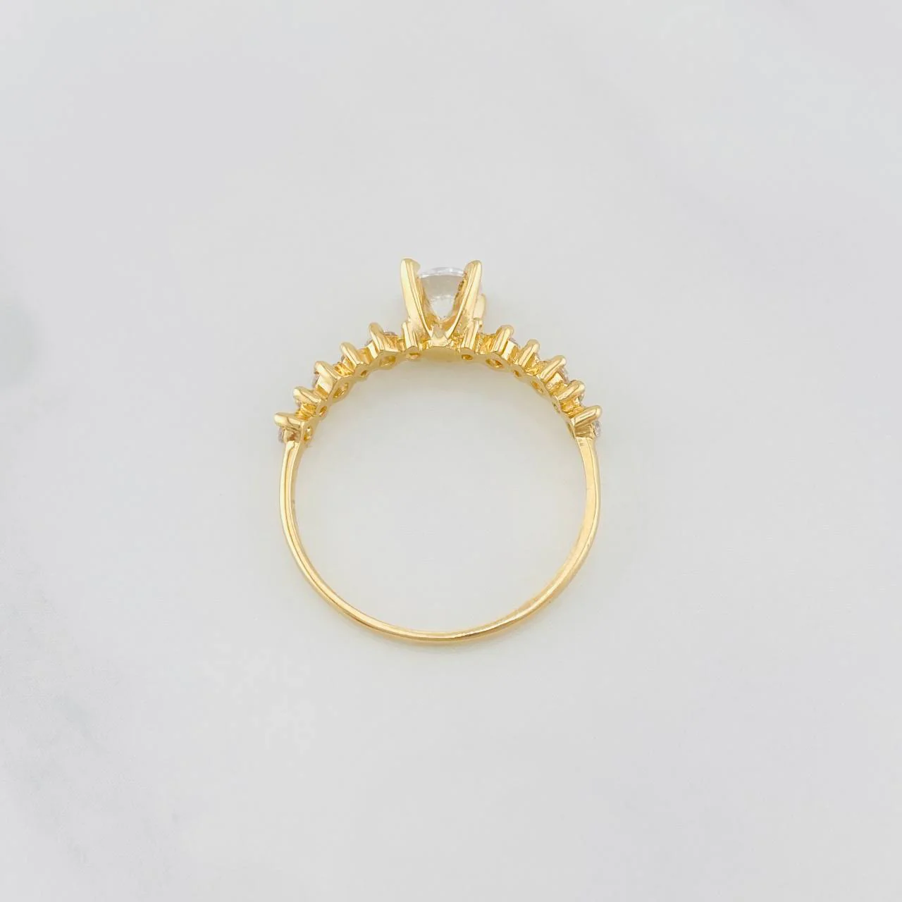 Anillo Solitario Churumbela 1.7g / T6 Oro Amarillo 18K - Image 4