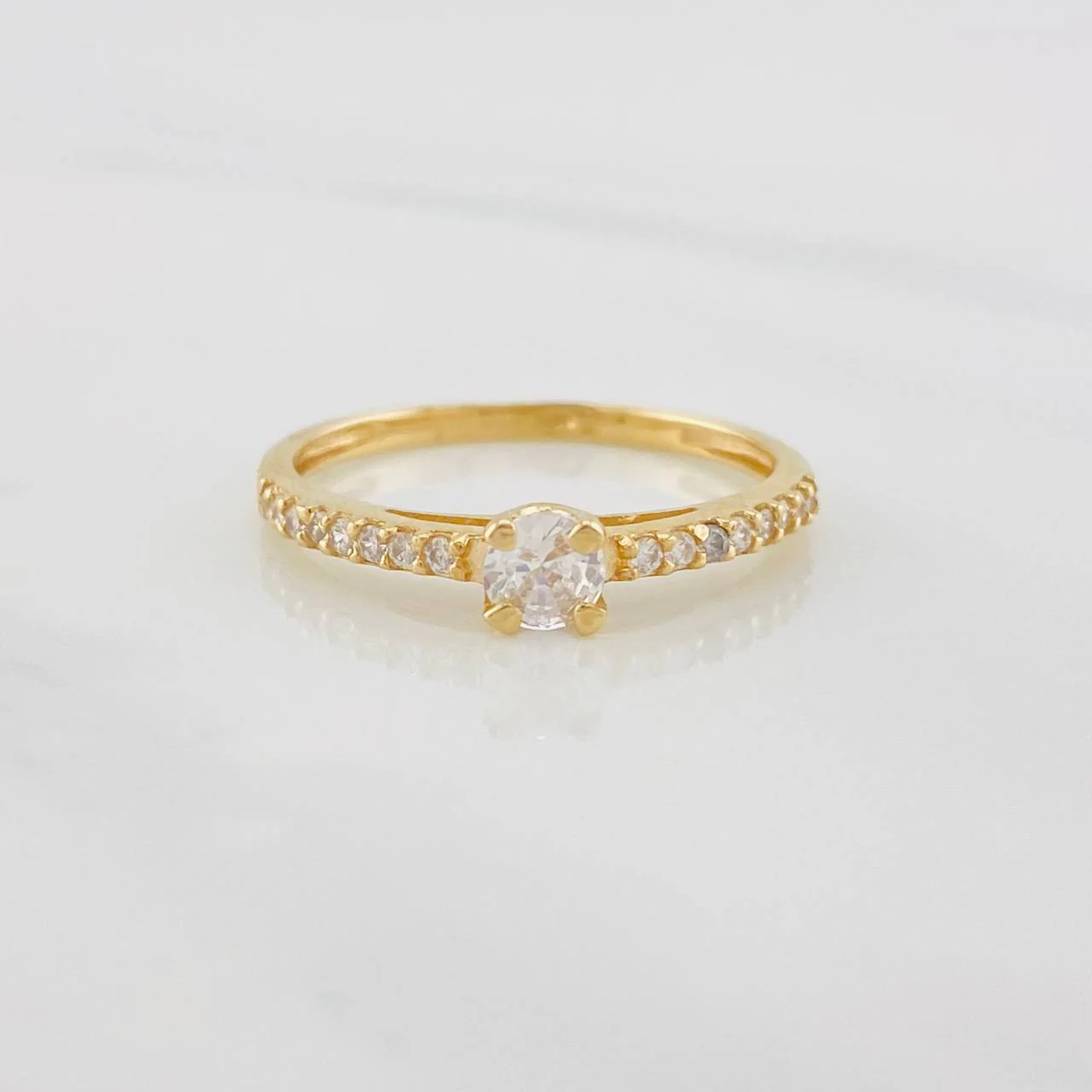 Anillo Solitario Churumbela 1.8g / T7 Oro Amarillo 18K