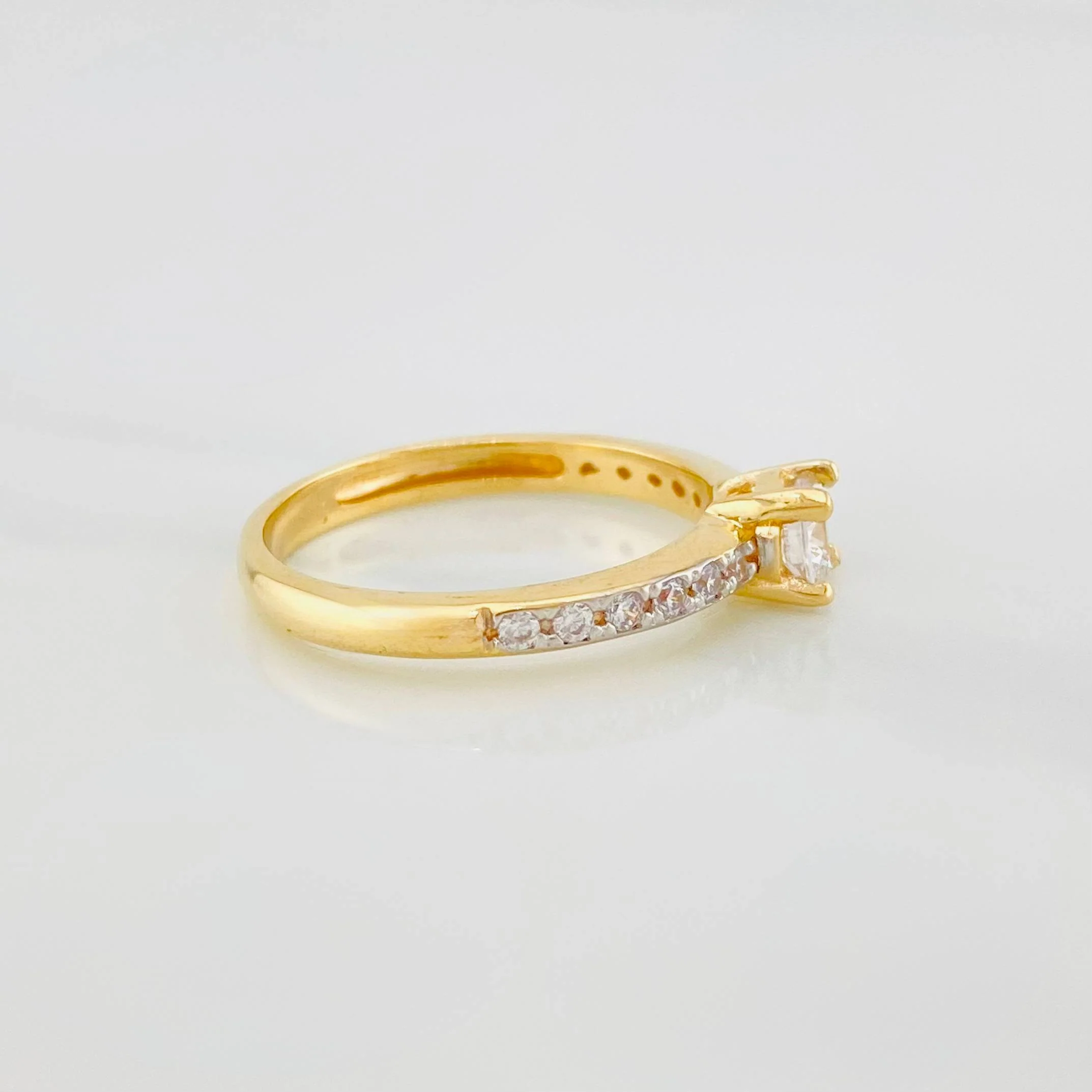 Anillo Solitario Churumbela 3.1 g / T61/4 Dos Oros Amarillo Blanco 18K - Image 3