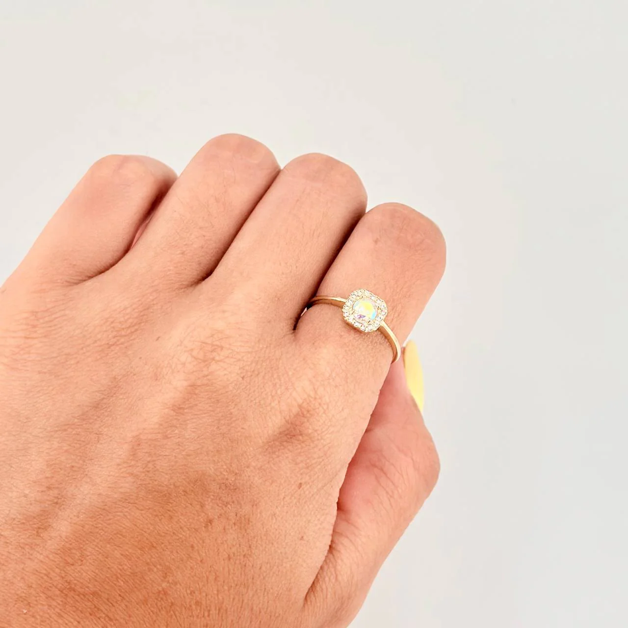 Anillo Solitario Halo Cuadrado 1.9 g / T7 1/4 Oro Amarillo 18K - Image 4