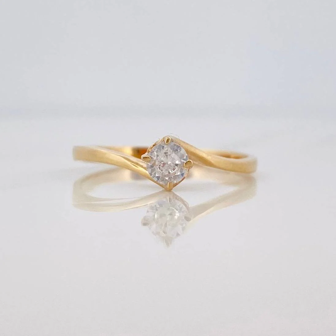 Anillo Solitario Ola 1.75 g / T7 1/4 Oro Amarillo 18K