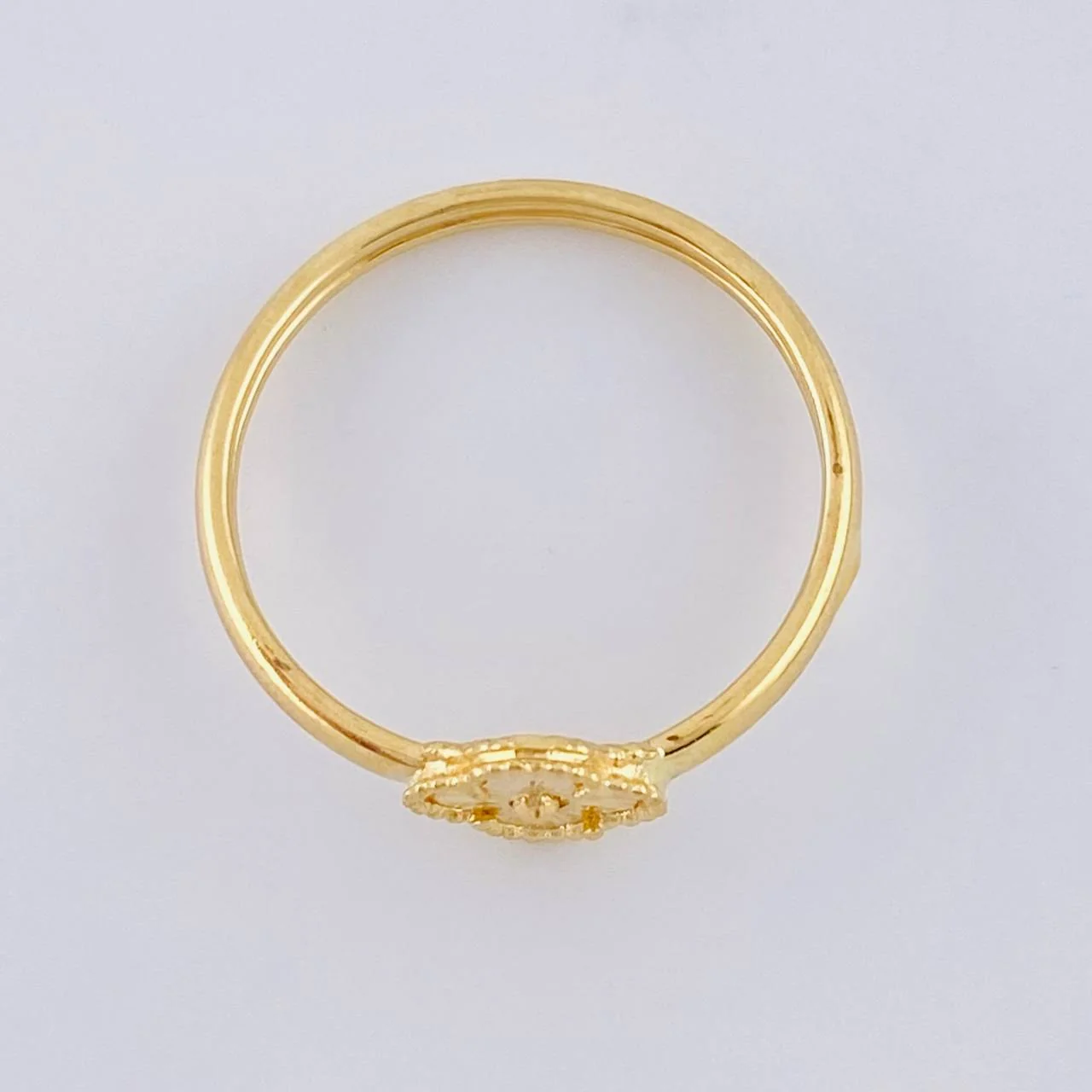 Anillo Trébol 0.95 g / T5 1/2 Oro Amarillo 18K - Image 3