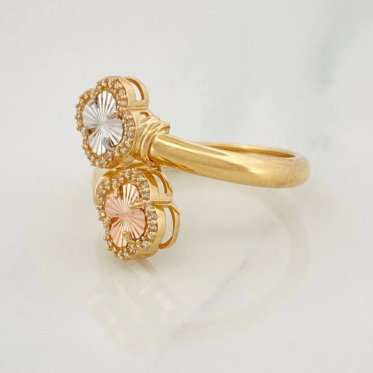 Anillo Trebol 3.5g / T8 3/4 Tres Oros 18K - Image 3