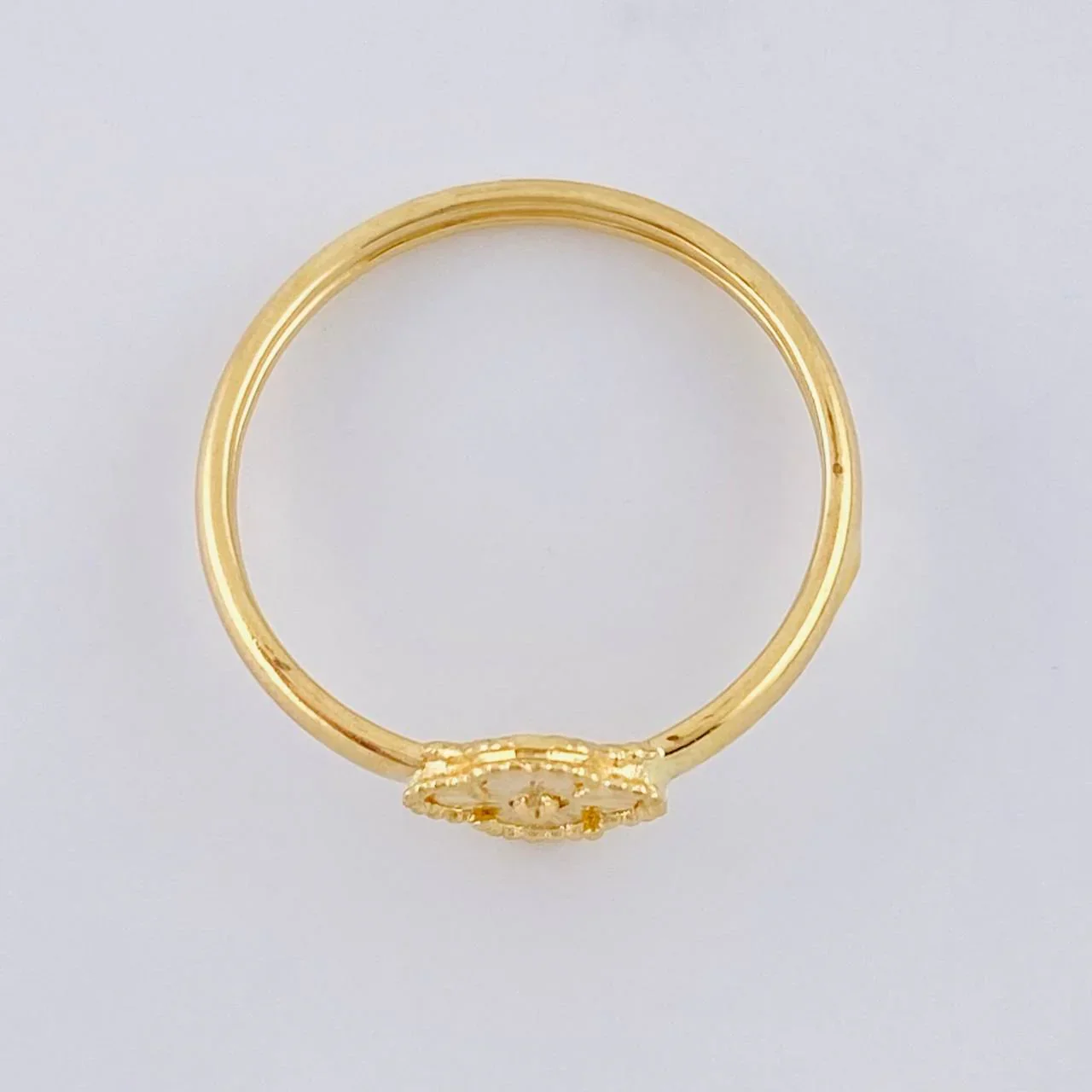 Anillo Trebol Diamantado 0.9 g / T6 Oro Amarillo 18K - Image 3