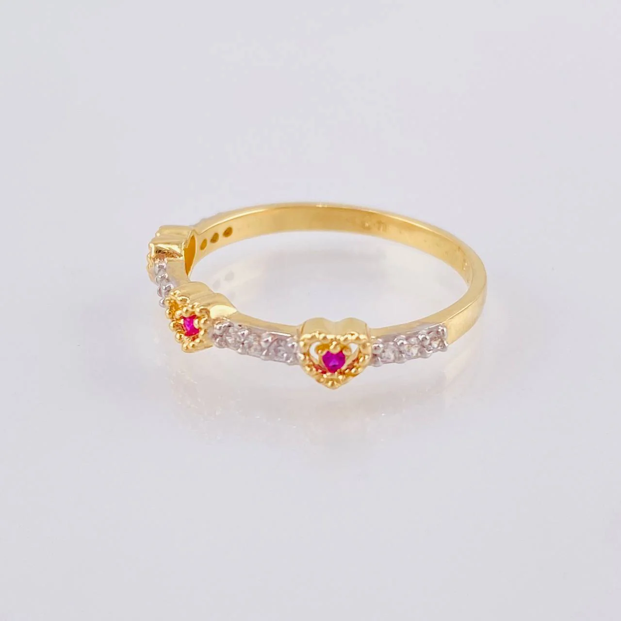 Anillo Trio De Corazones 1.95 g / T7 Oro Amarillo 18K - Image 2