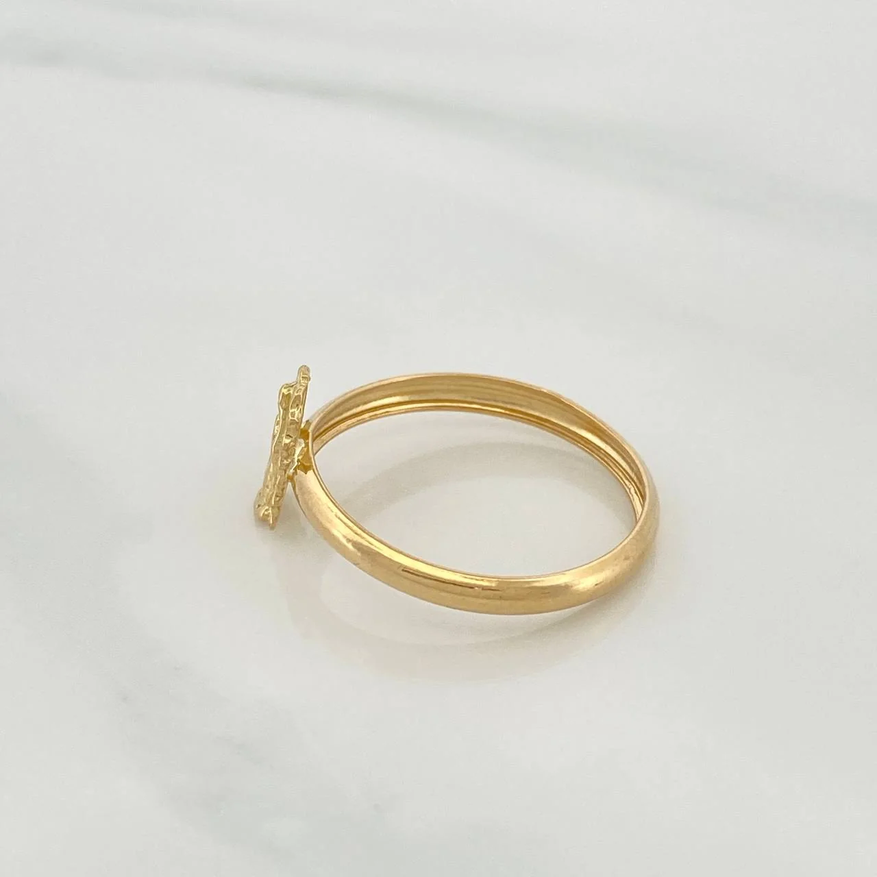 Anillo Virgen de Guadalupe 1.15gr / T7 1/4 / Oro Amarillo 18K % - Image 3