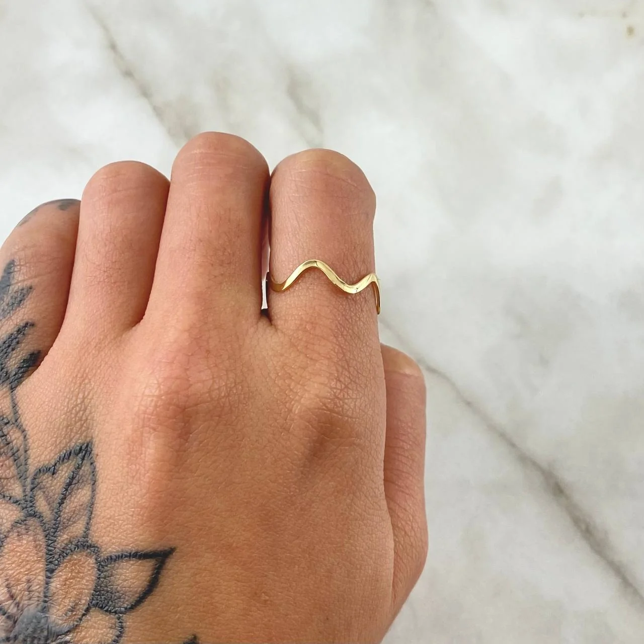 Anillo Zig-Zag 0.8 g / T4 3/4 Oro Amarillo 18K - Image 4