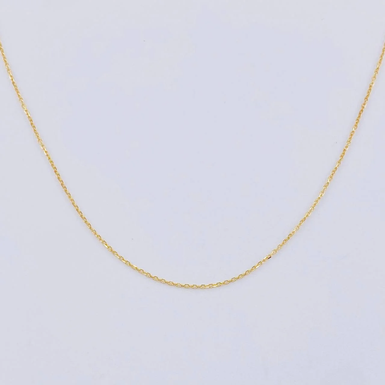 Cadena Aro Seguido 1.1g / 18 in / 0.9mm Oro Amarillo 18K - Image 2