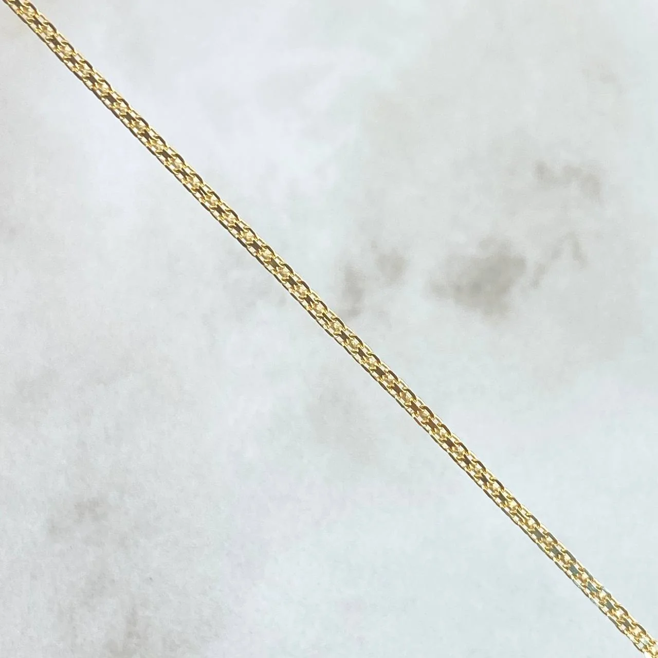 Cadena China 2.15gr / 15 3/4in / 1.3mm Oro Amarillo +1 18K * - Image 3