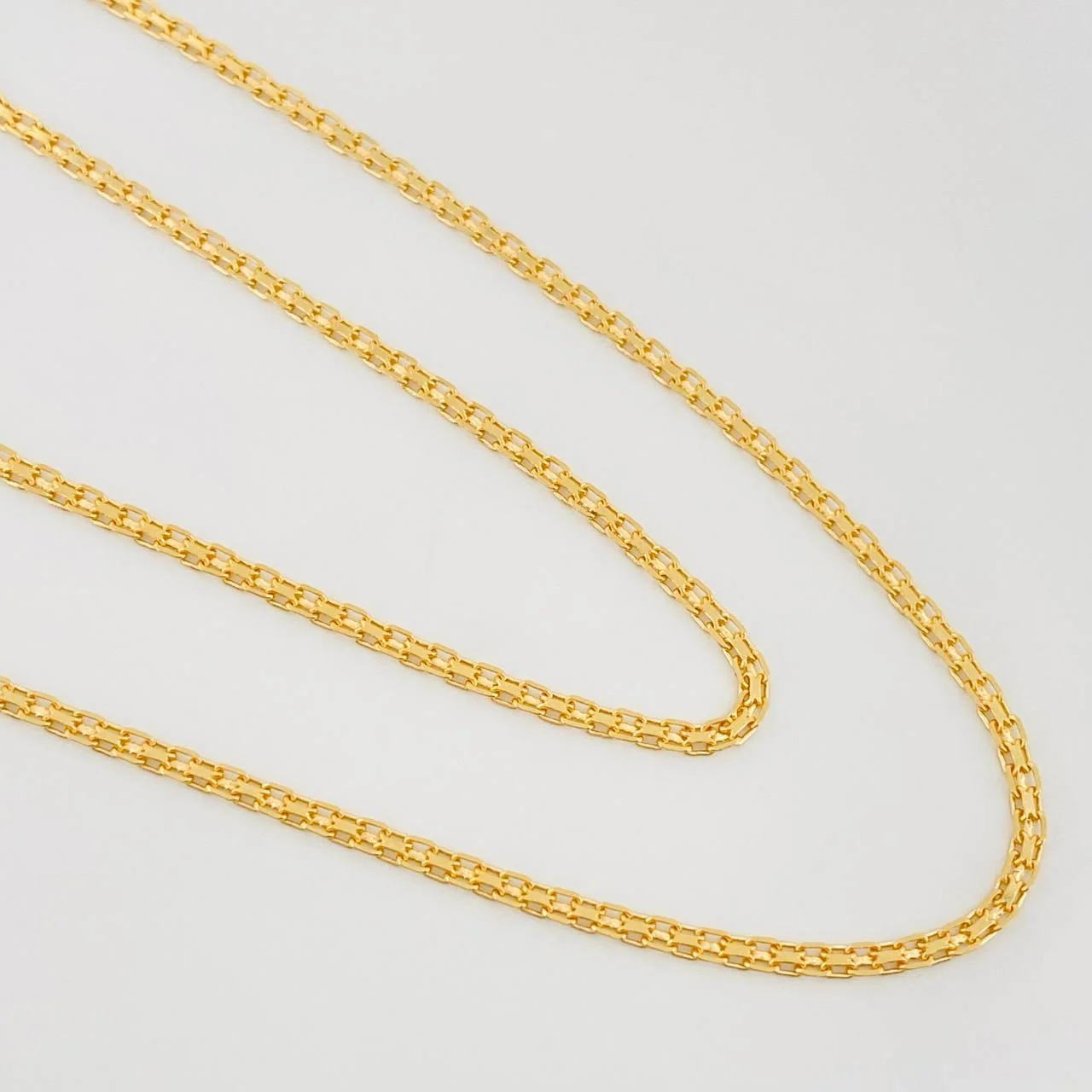 Cadena China 2.6 g / 23 1/2 in / 1.6 mm Oro Amarillo 18K - Image 3