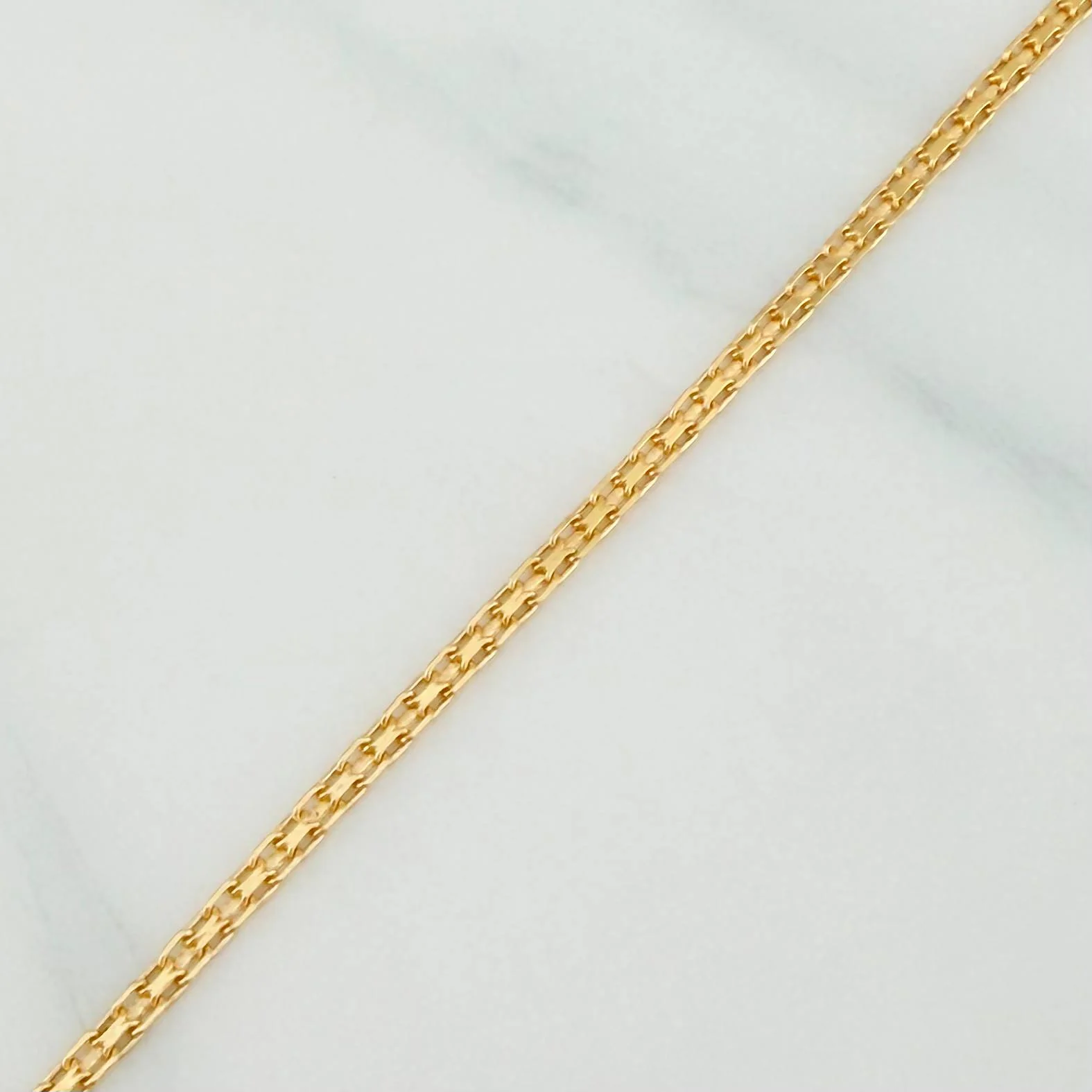 Cadena China 2.85g / 16 in / 1.6mm Oro Amarillo 18K - Image 3
