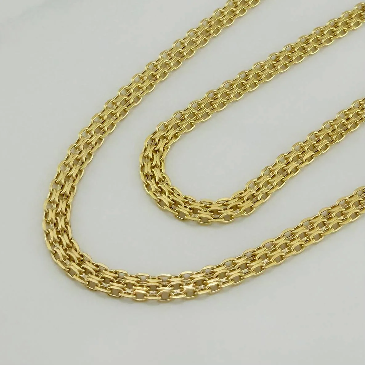 Cadena China 5.65 g / 23 1/2 in / 3.3 mm Oro Amarillo 18K - Image 2