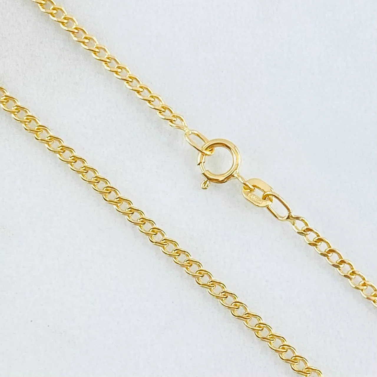 Cadena Cubana 1.3gr / 17 3/4 in / 1.6mm Oro Amarillo +1 18K © - Image 2