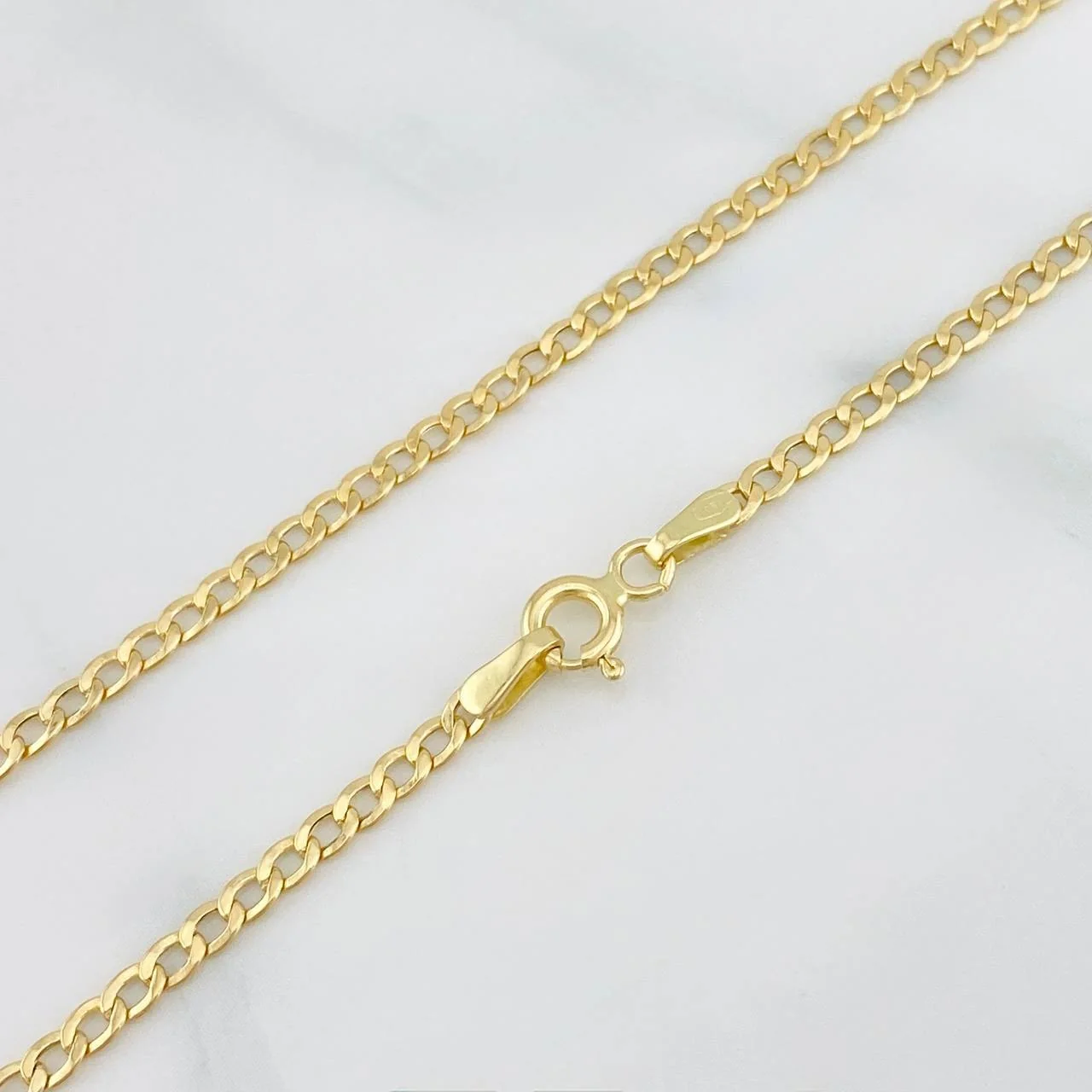 Cadena Cubana 2.8g / 23 3/4 in / 2.18mm Oro Amarillo 18K - Image 3