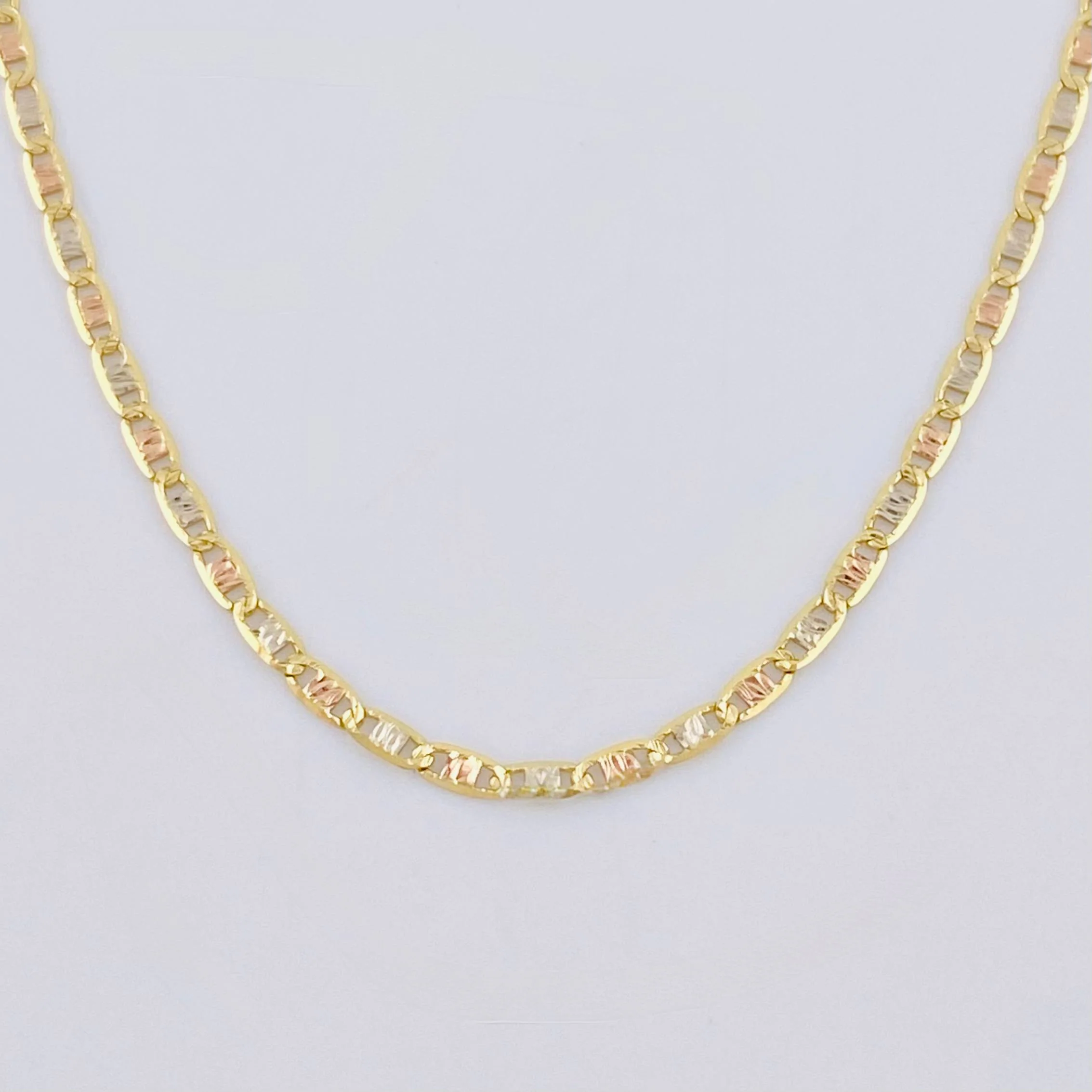 Cadena Escalera Plana 1.8 g / 15 3/4 in / 1.55 mm Tres Oros 18K